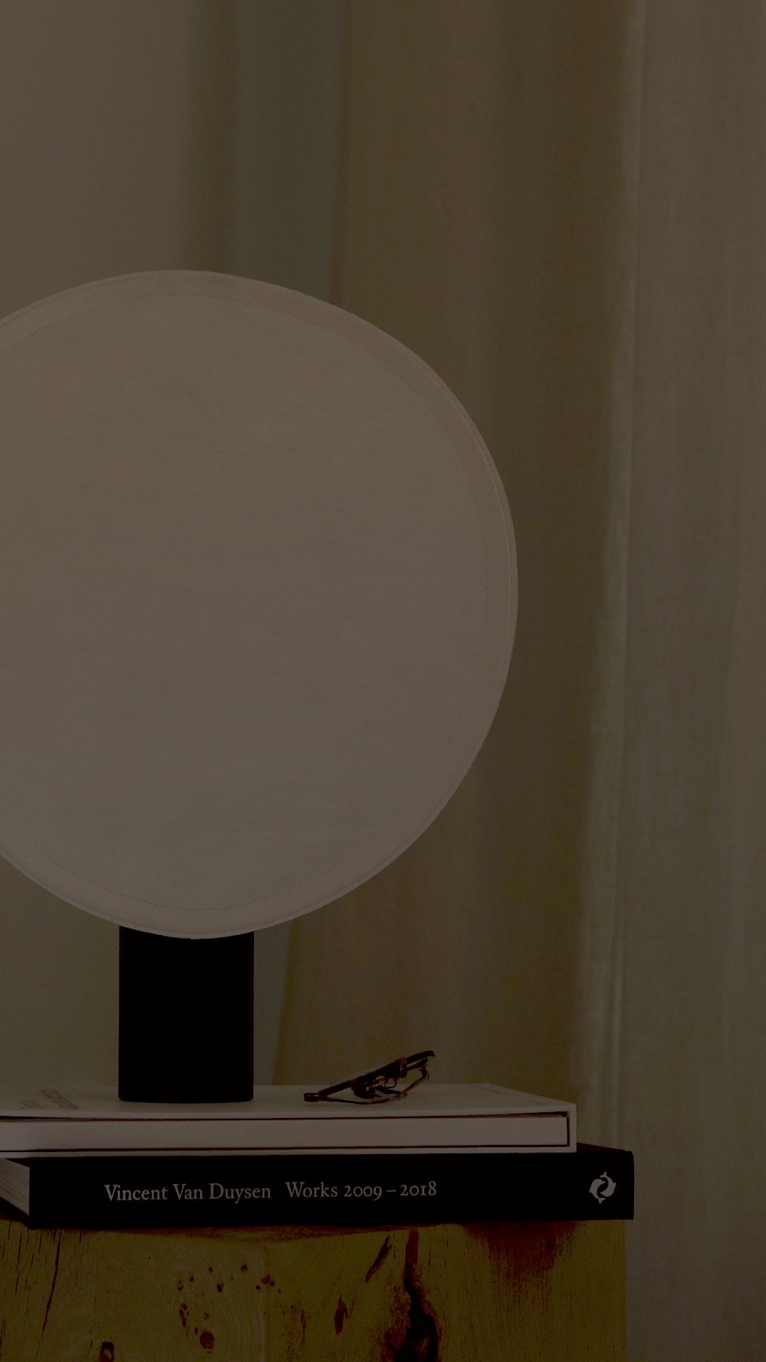 TENSE BLACK LAMP LAMP