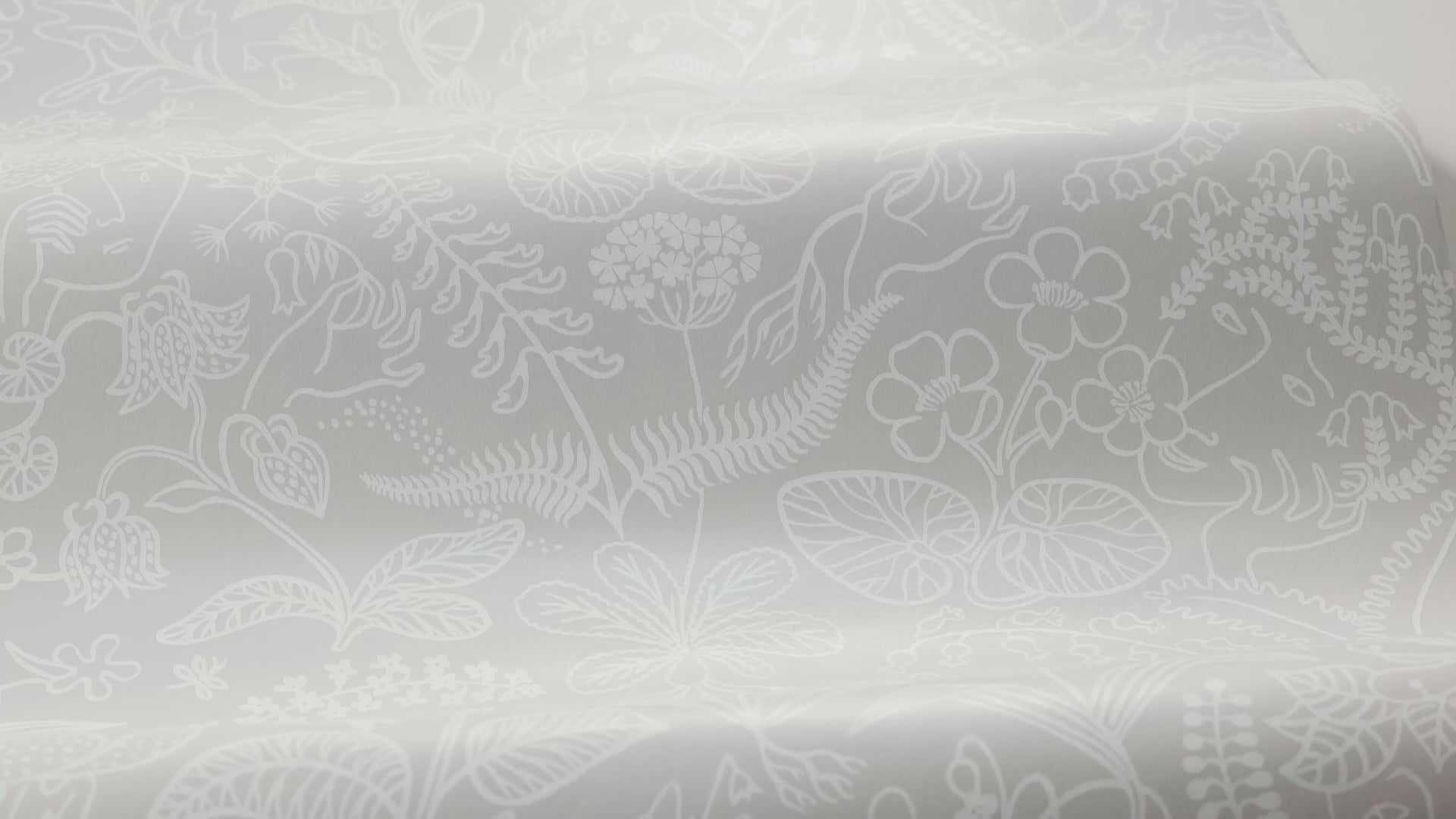 GRAZIA Gray Floral and Leaf Pattern Wallpaper with White