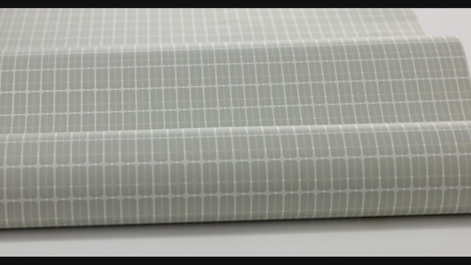 Tapeta s geometrickým vzorom v kocke ALVAR AALTO M.I.T zelená