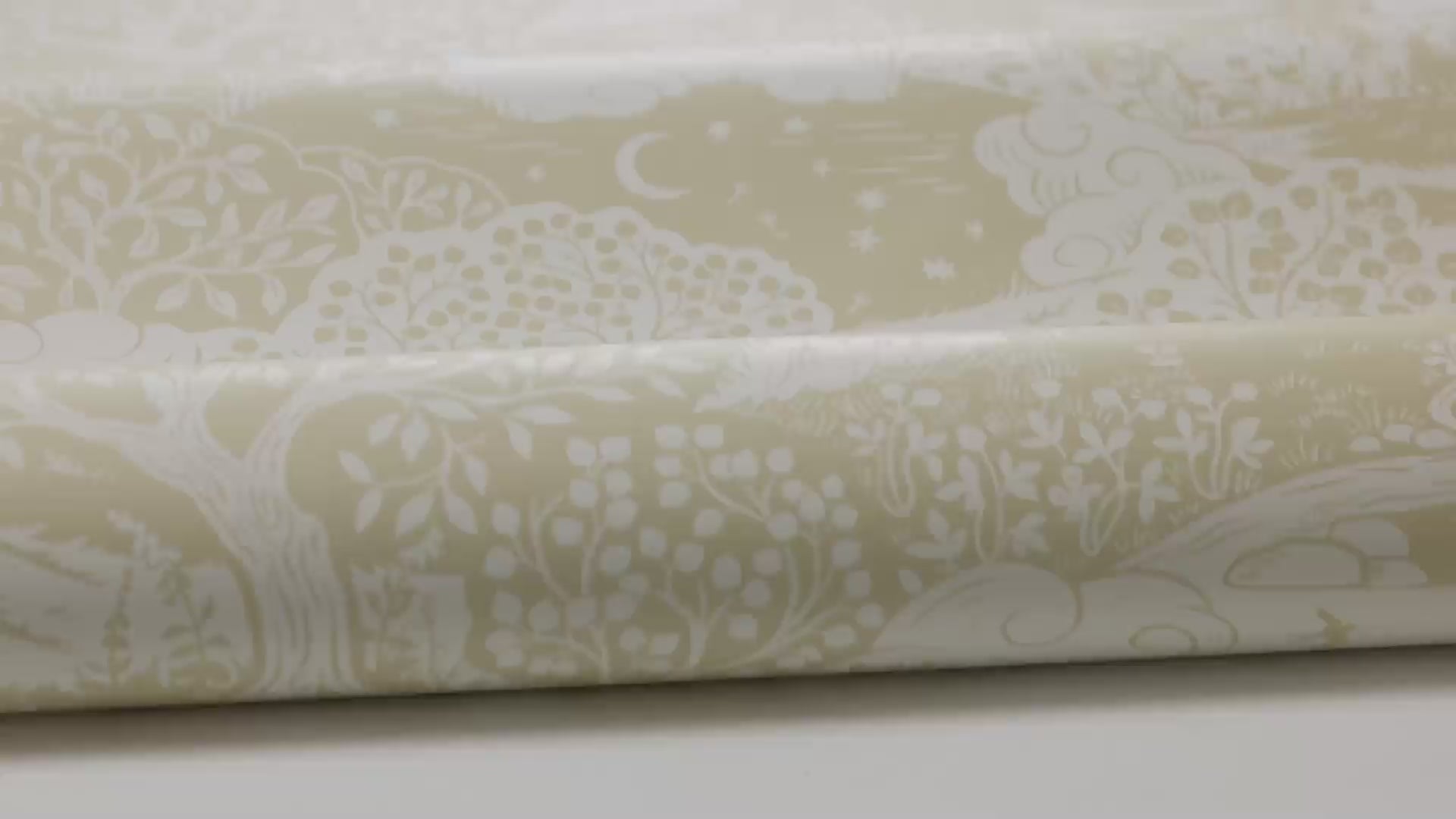 Detská tapeta s krajinou SOLANGEN béžová s bielou