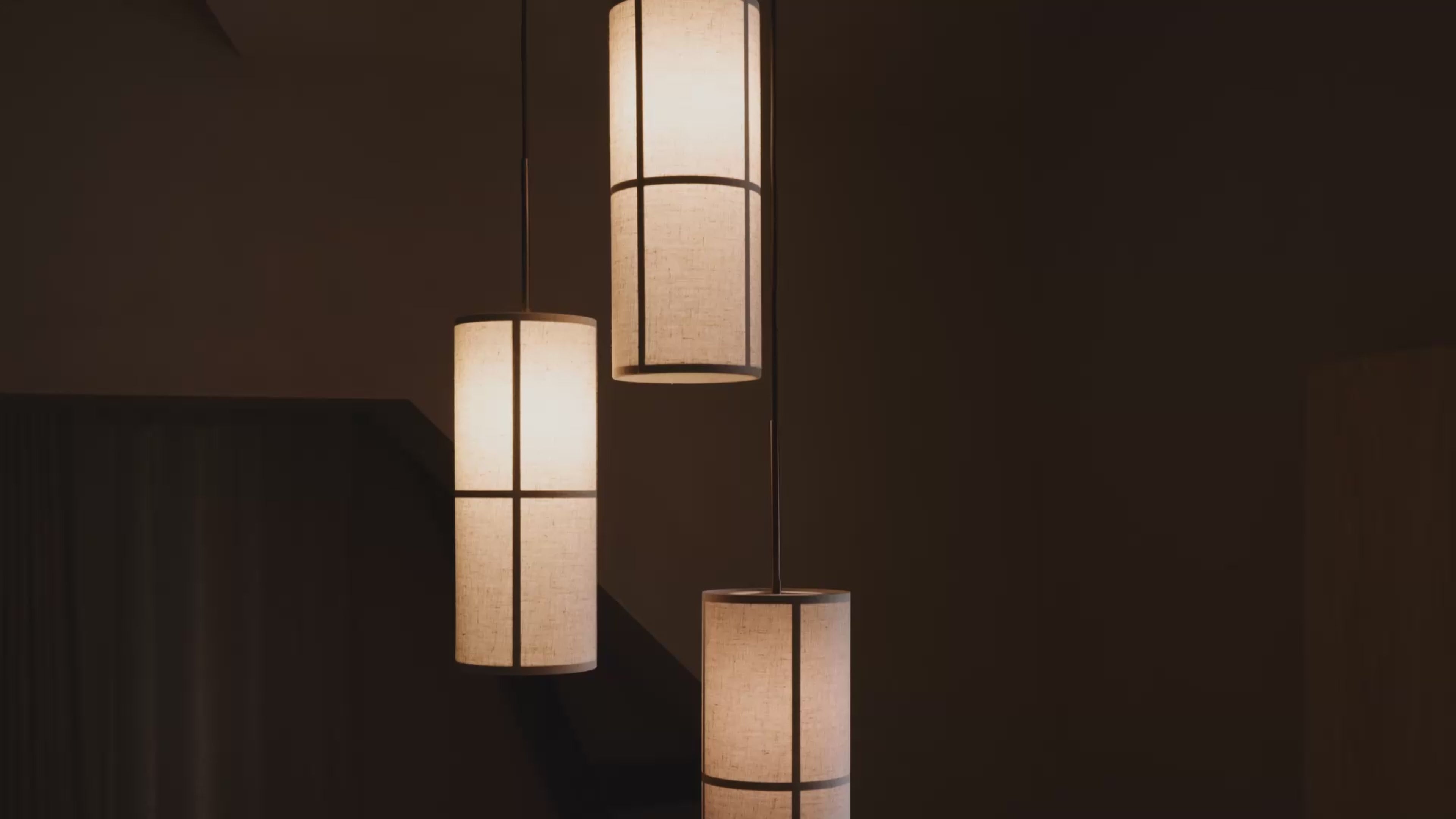 HASHIRA table lamp with an ash base