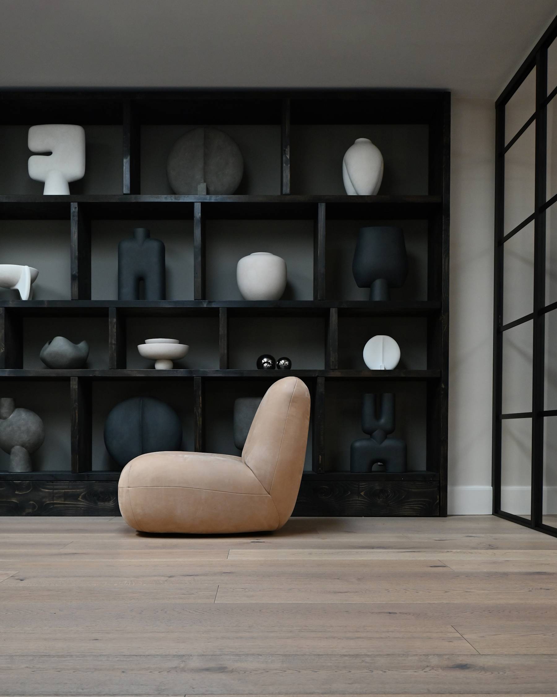 Fotel TOE béžová nubuková koža