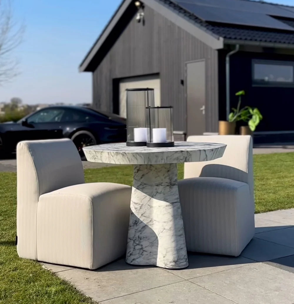 WHITE ROCKYARD Outdoor Table