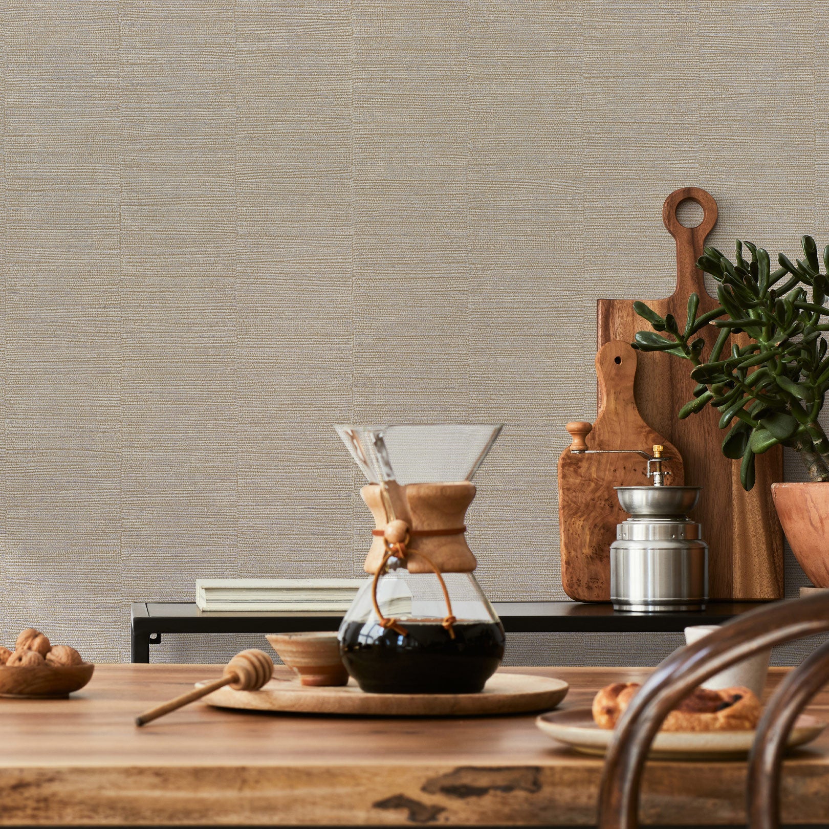 Tapeta štrukturálna metalická v prúžkoch SCANDIUM - SABLE/ARGENT béžová