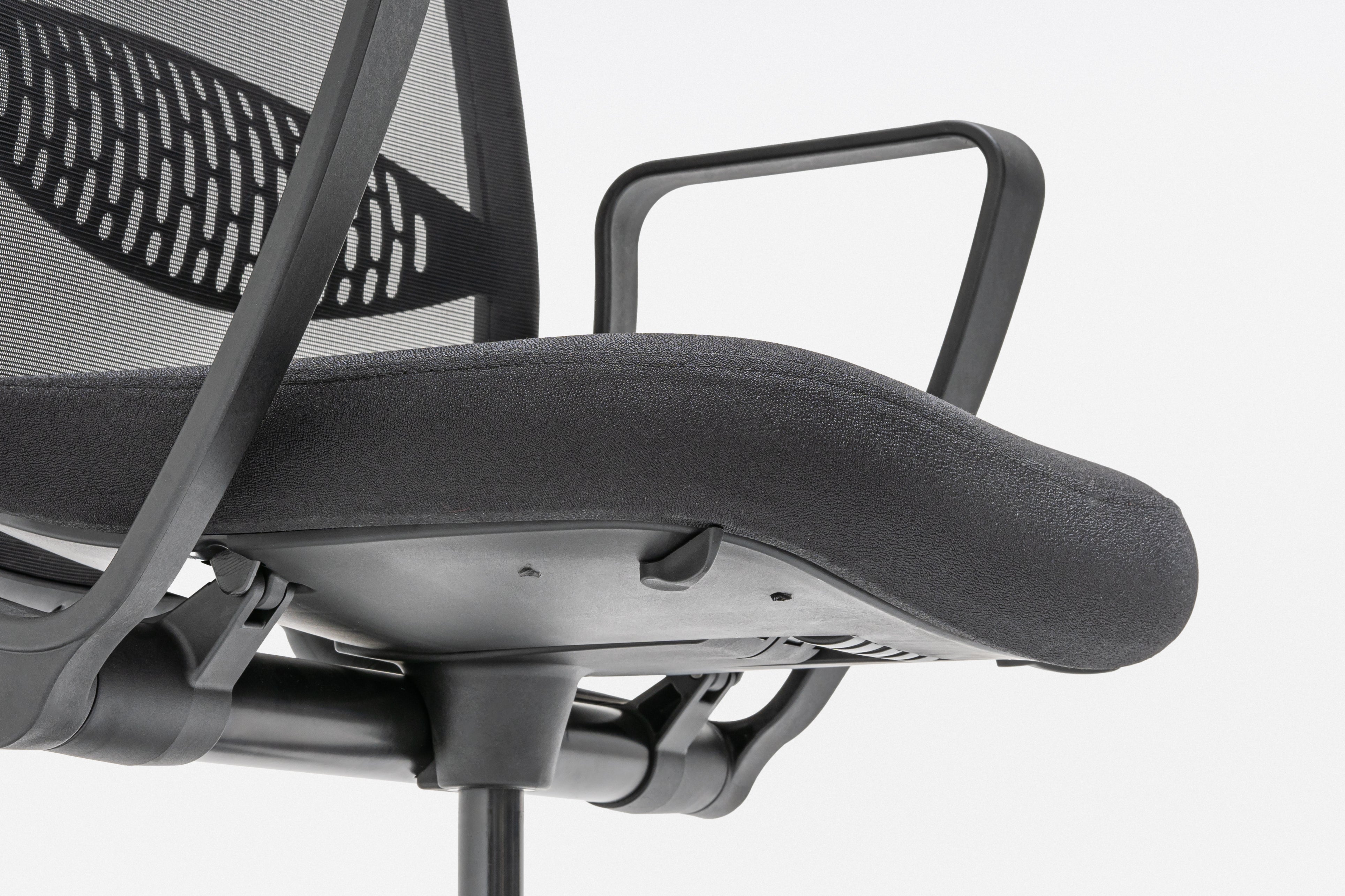 Kancelárske kreslo ASTRO čierna základňa