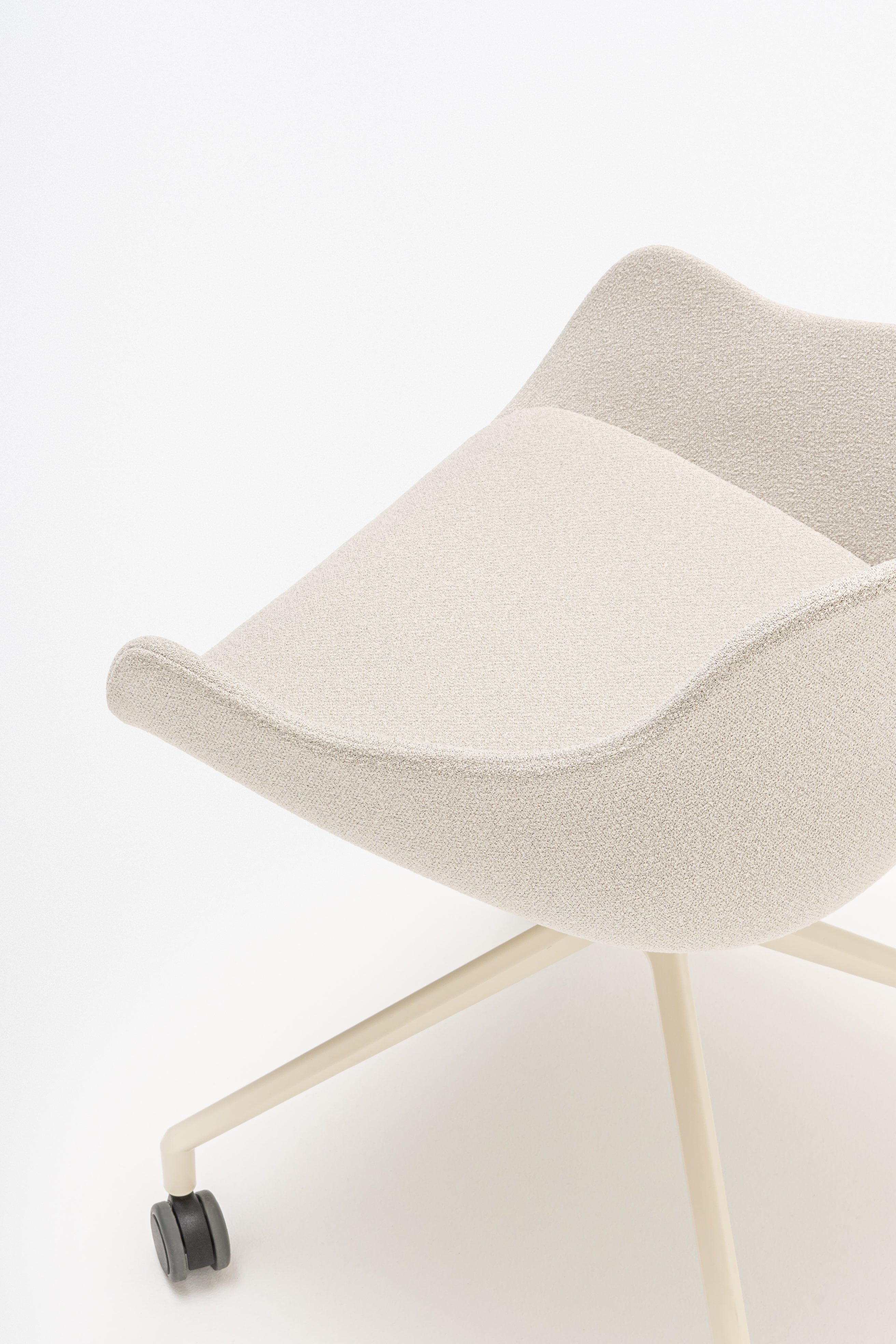 Krzesło obrotowe BALTIC CLASSIC podstawa aluminiowa z kółkami do powierzchni miękkiej