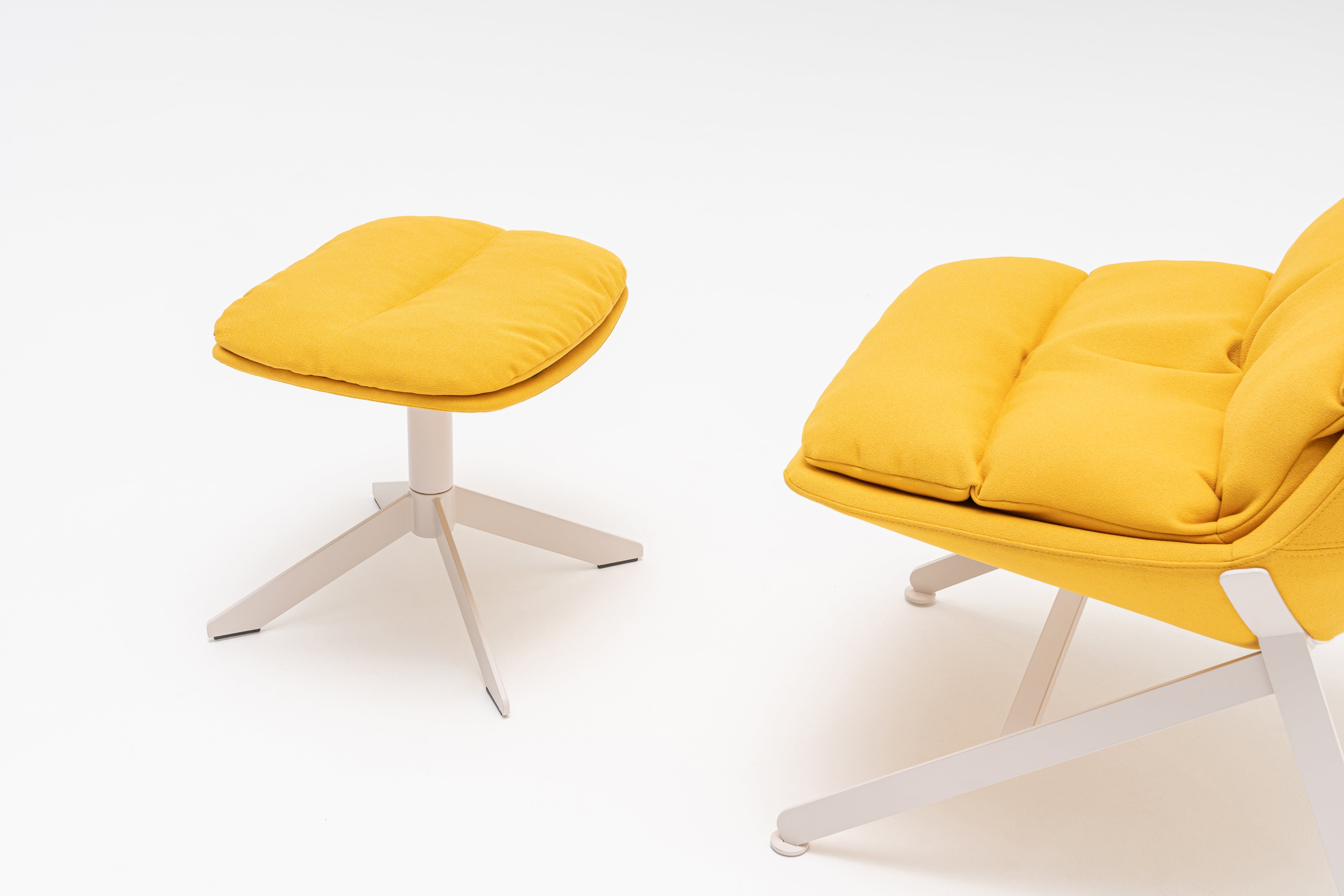 Fat frank footrest upholstered