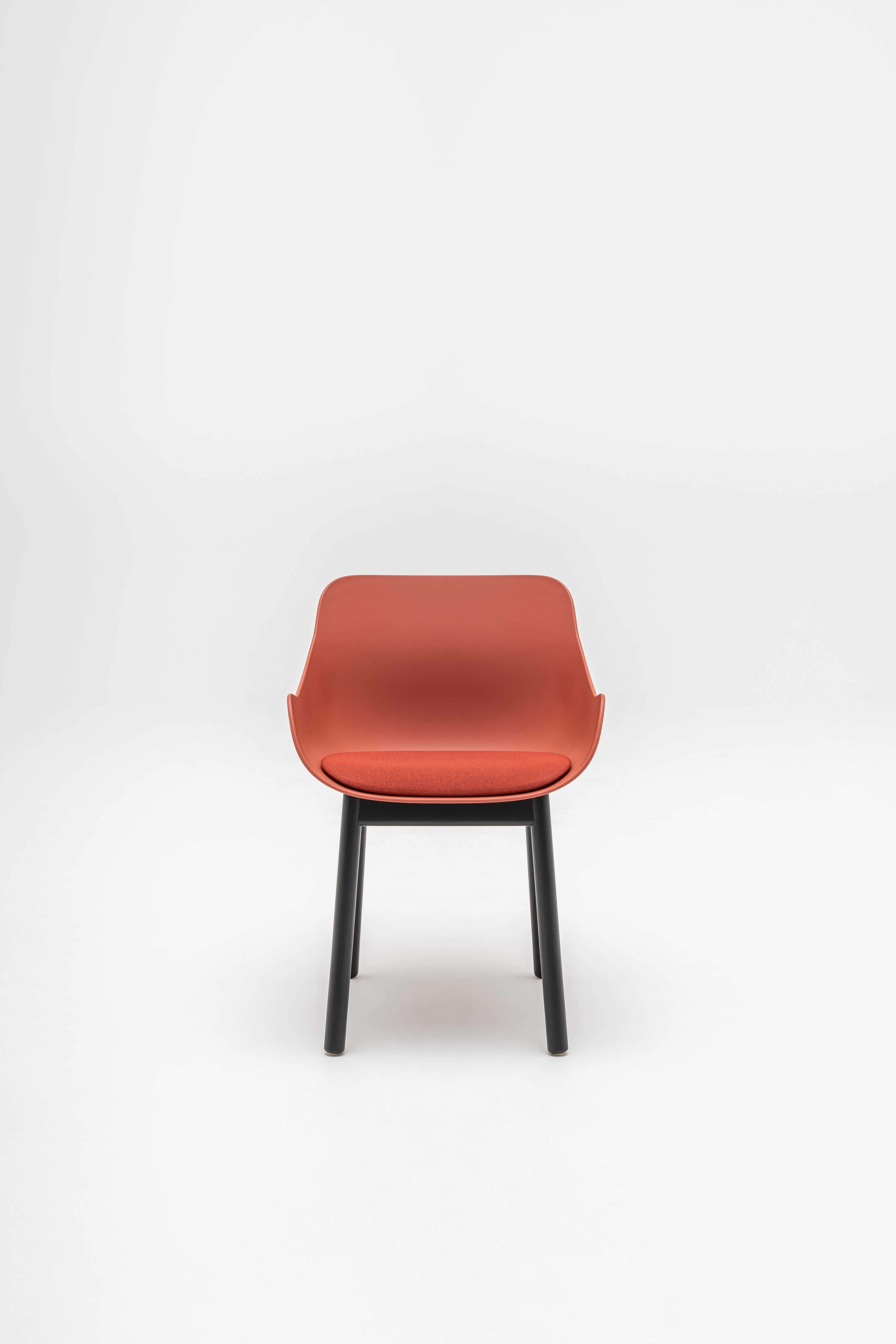 Stolička BALTIC REMIX drevená základňa