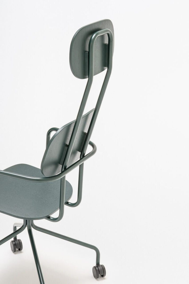 Krzesło z zagłówkiem NEW SCHOOL niebieski [Milena] MDD    Eye on Design