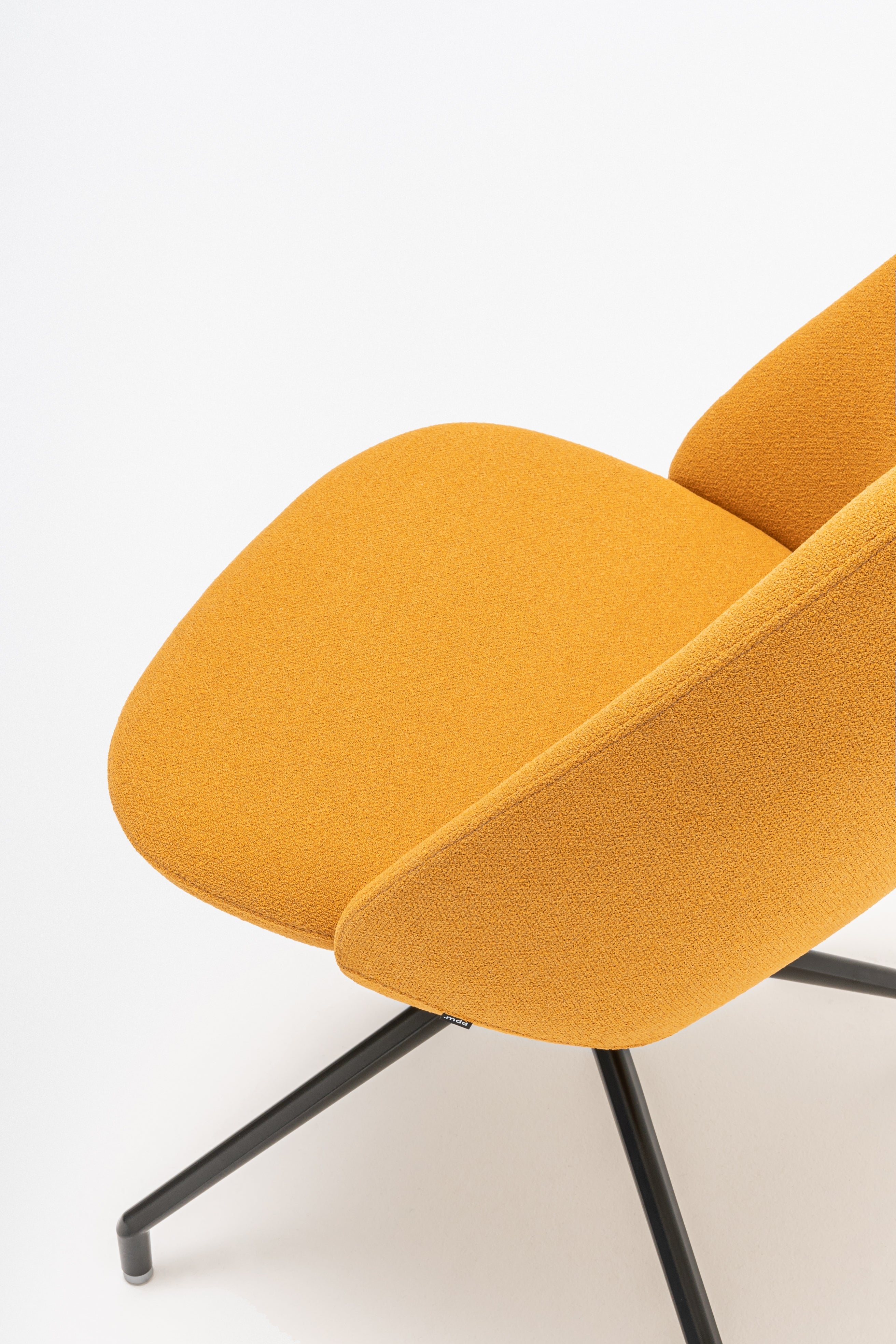 Otáčací kreslo s vysokým operadlom PARALEL kovová základňa