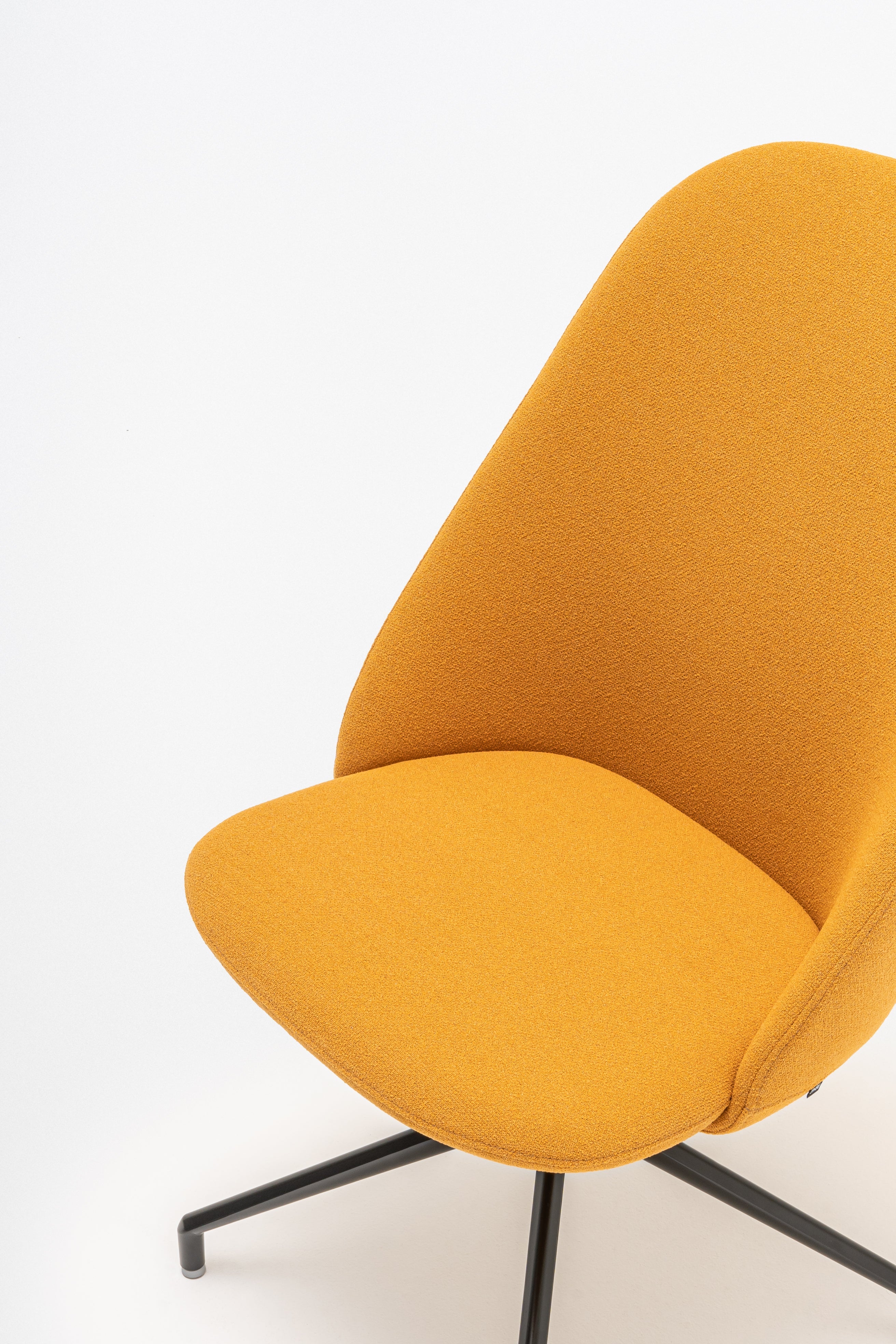 Otáčací kreslo s vysokým operadlom PARALEL kovová základňa