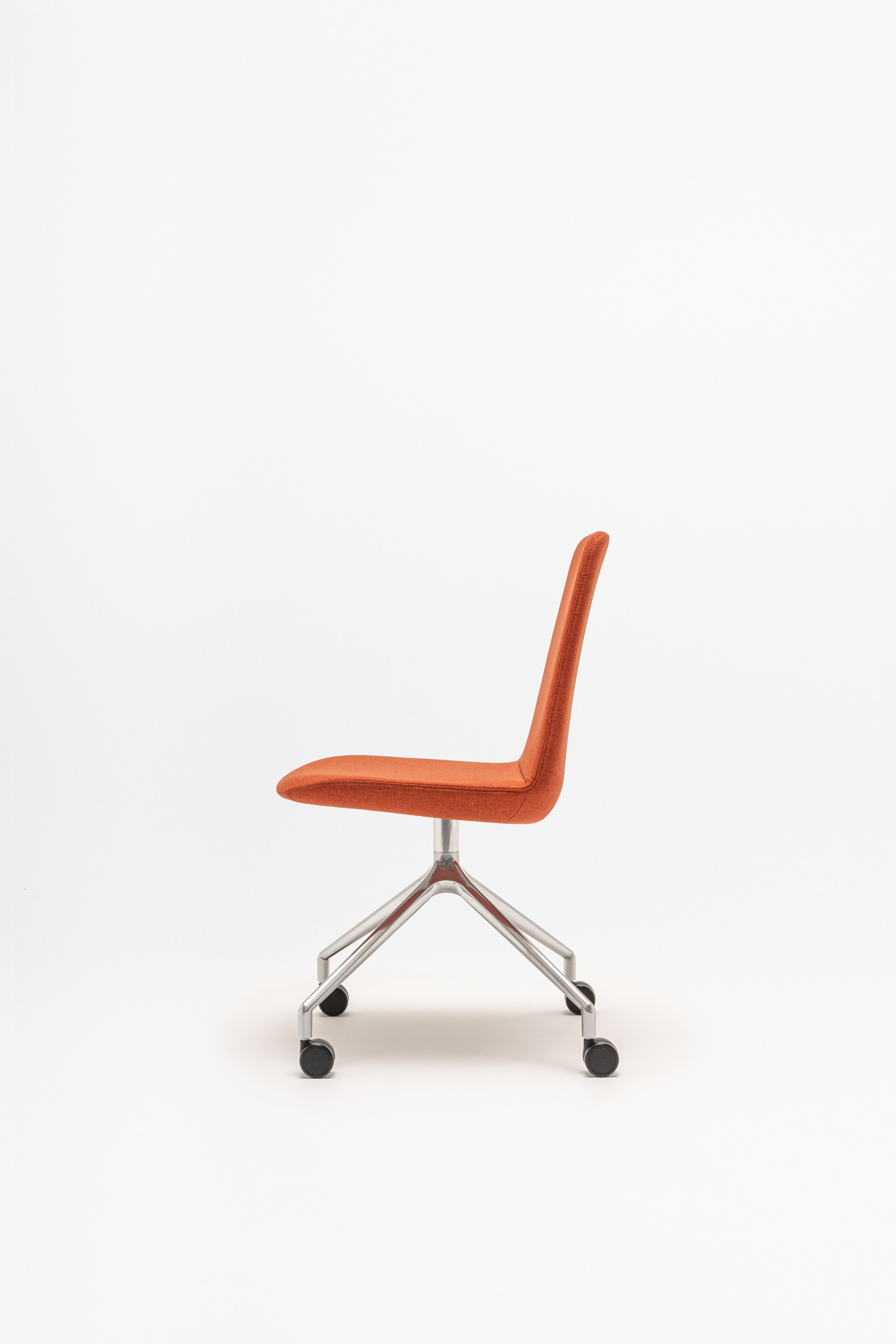 Otočné kreslo ULTI leštené hliníkové