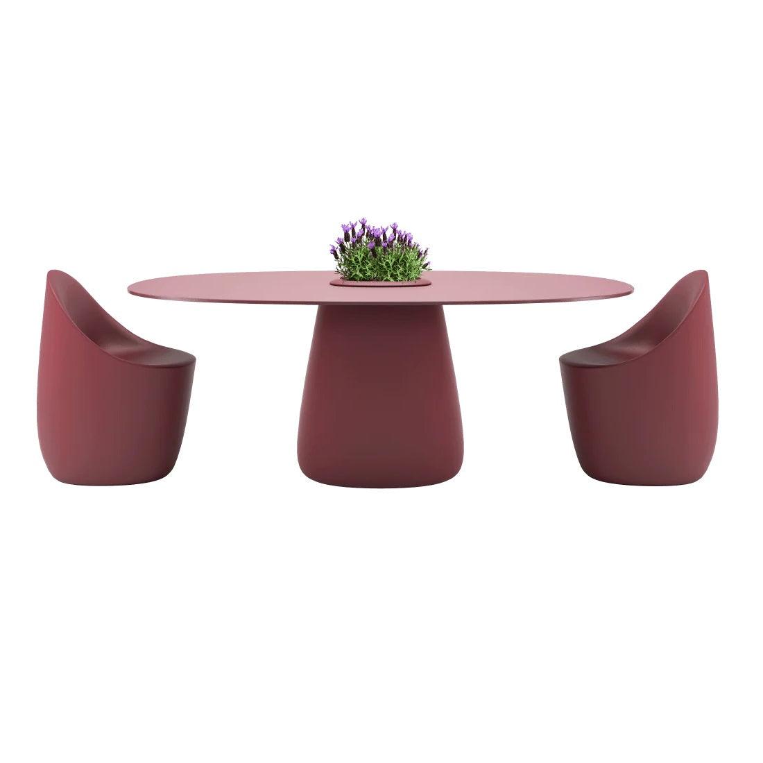 Stół ogrodowy z pojemnikiem COBBLE bordowy Qeeboo    Eye on Design