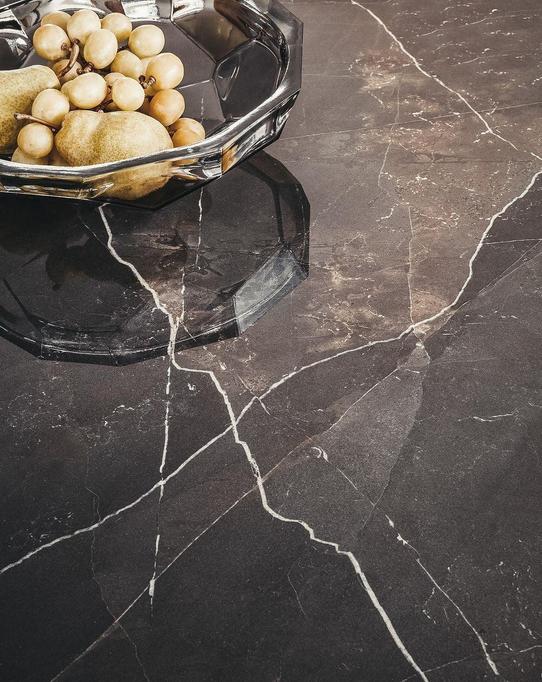 Stolik boczny MUSHROOM jesionowa podstawa Calligaris    Eye on Design