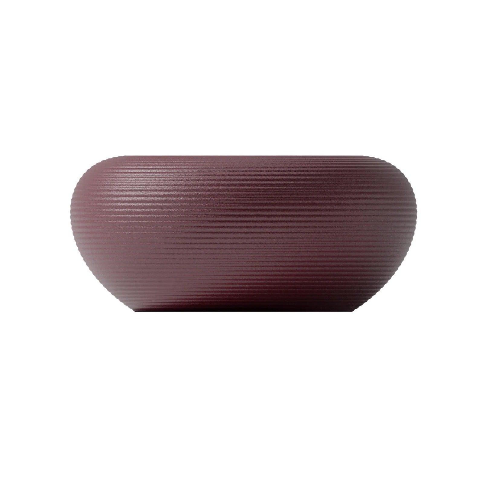 Stolik kawowy zewnętrzny NAMI bordowy Qeeboo    Eye on Design