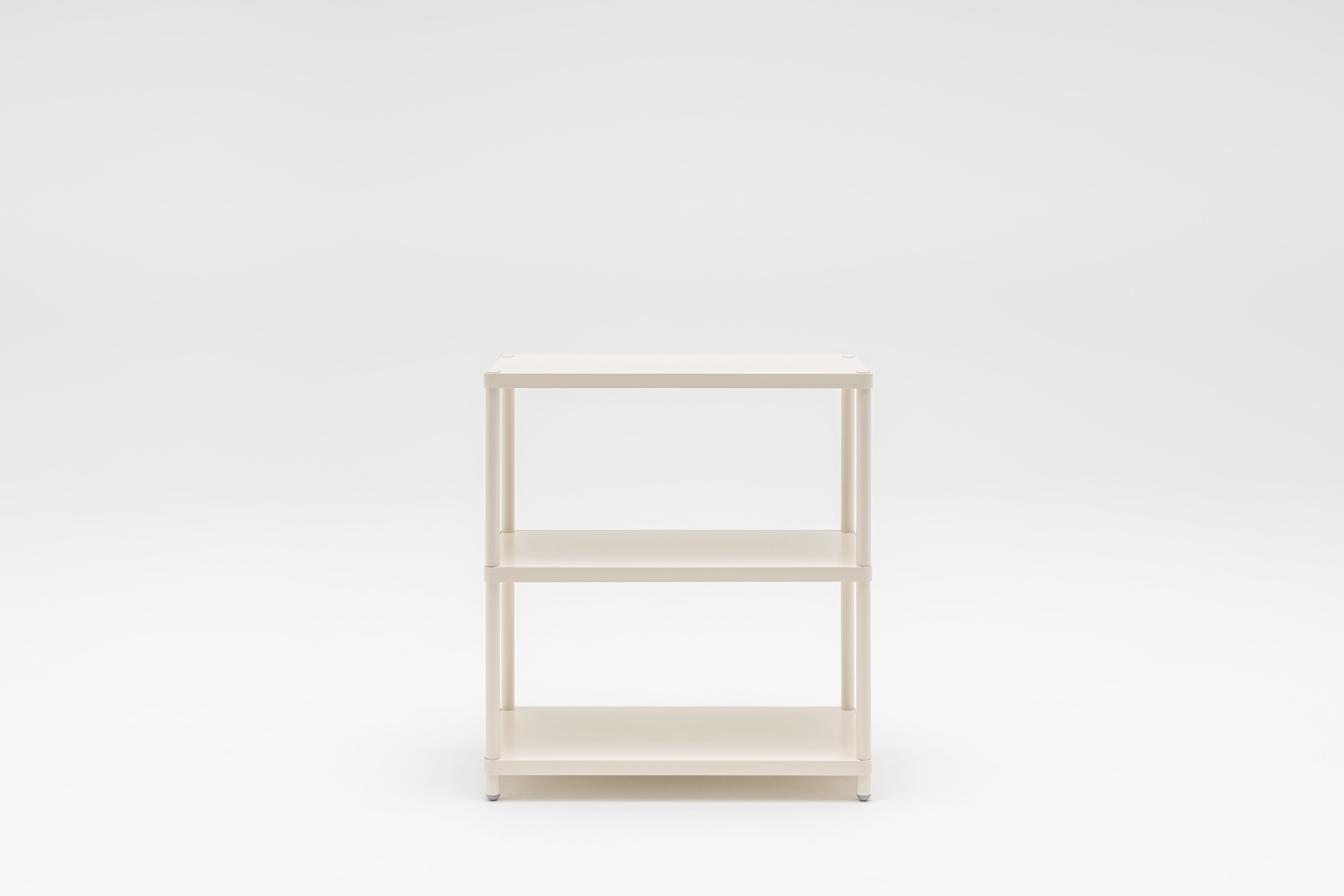 Single stilt metal shelf