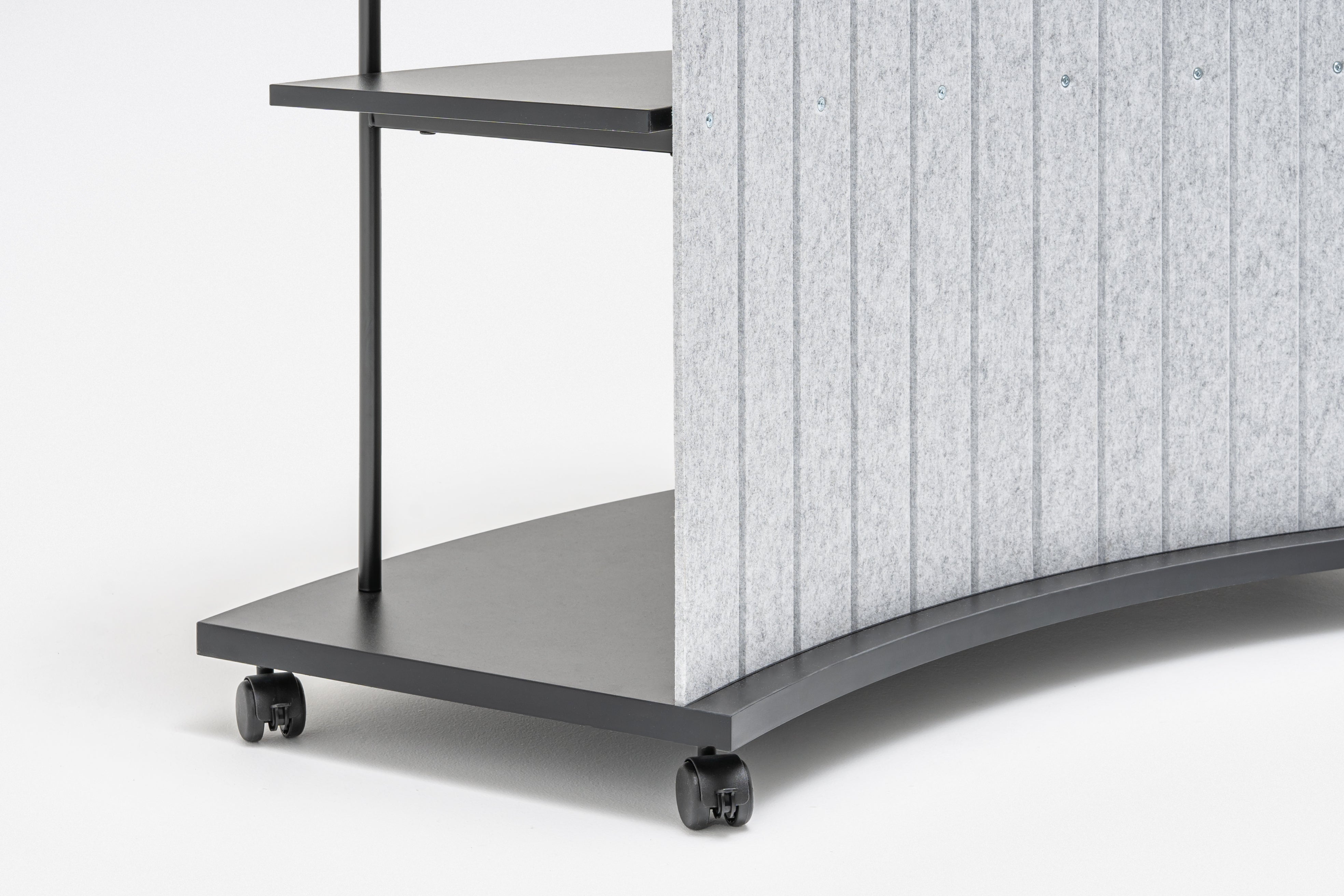 Steel shelving tanca rear from felt