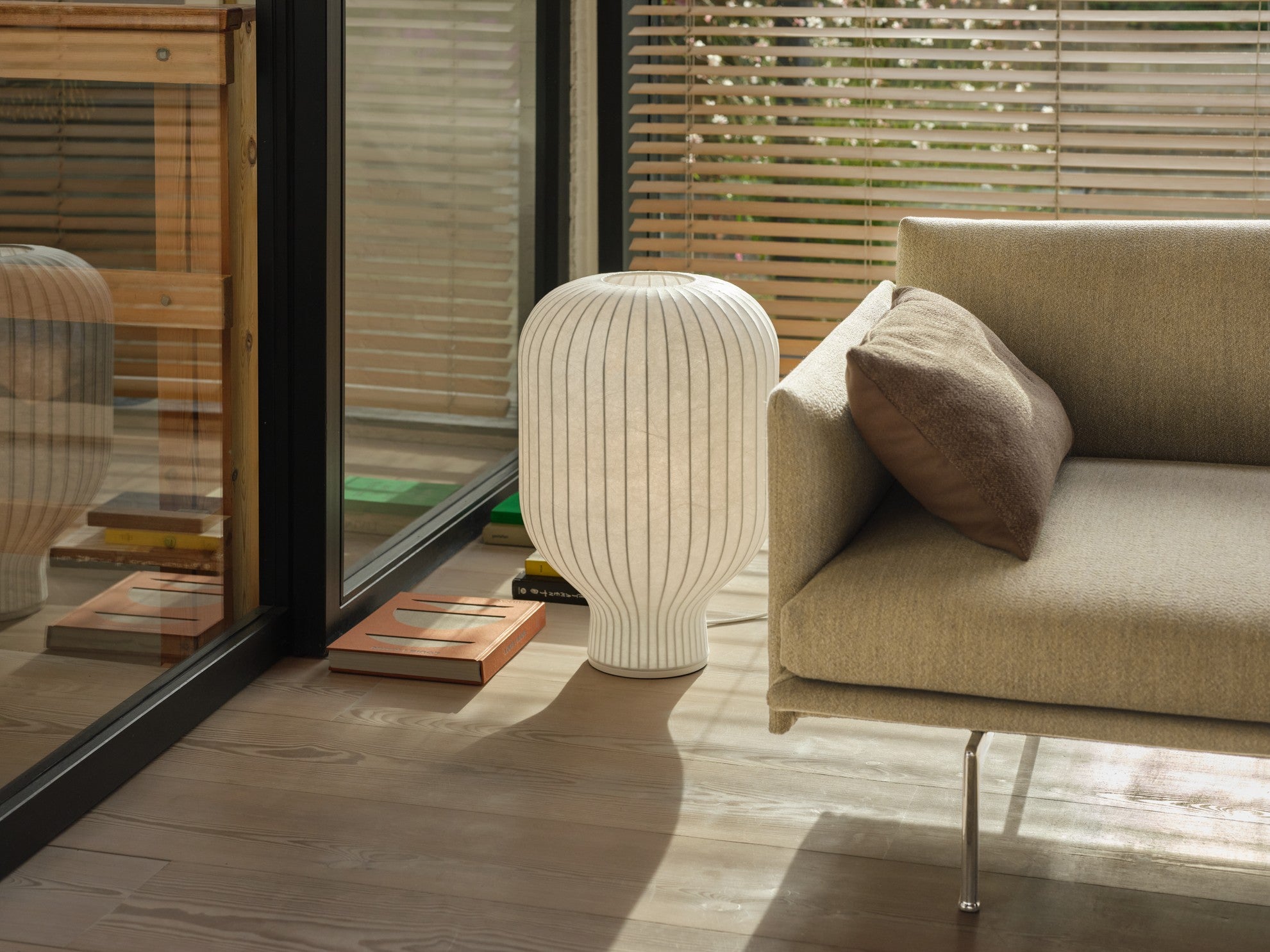 Lampa STRAND biela