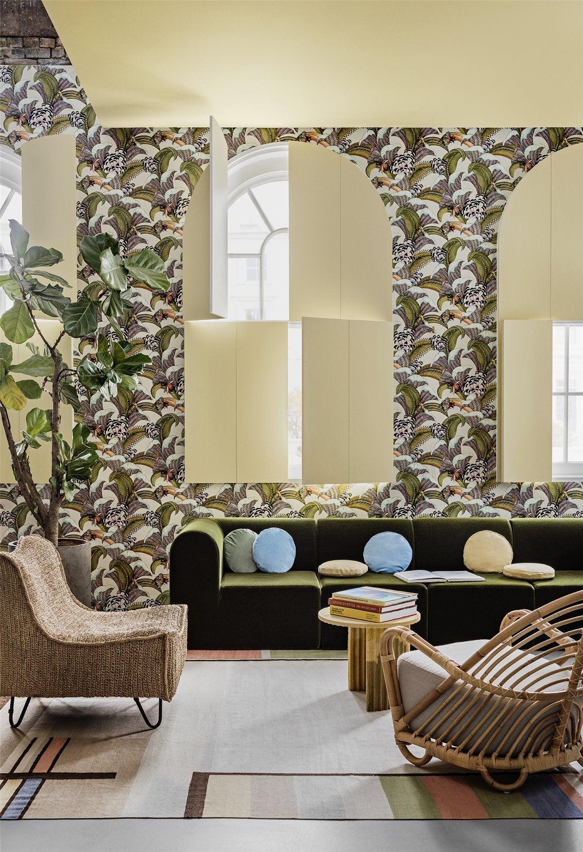 Tapeta s rastlinným motívom ARDMORE JABULA - Listy hoopoe terakota na čiernom