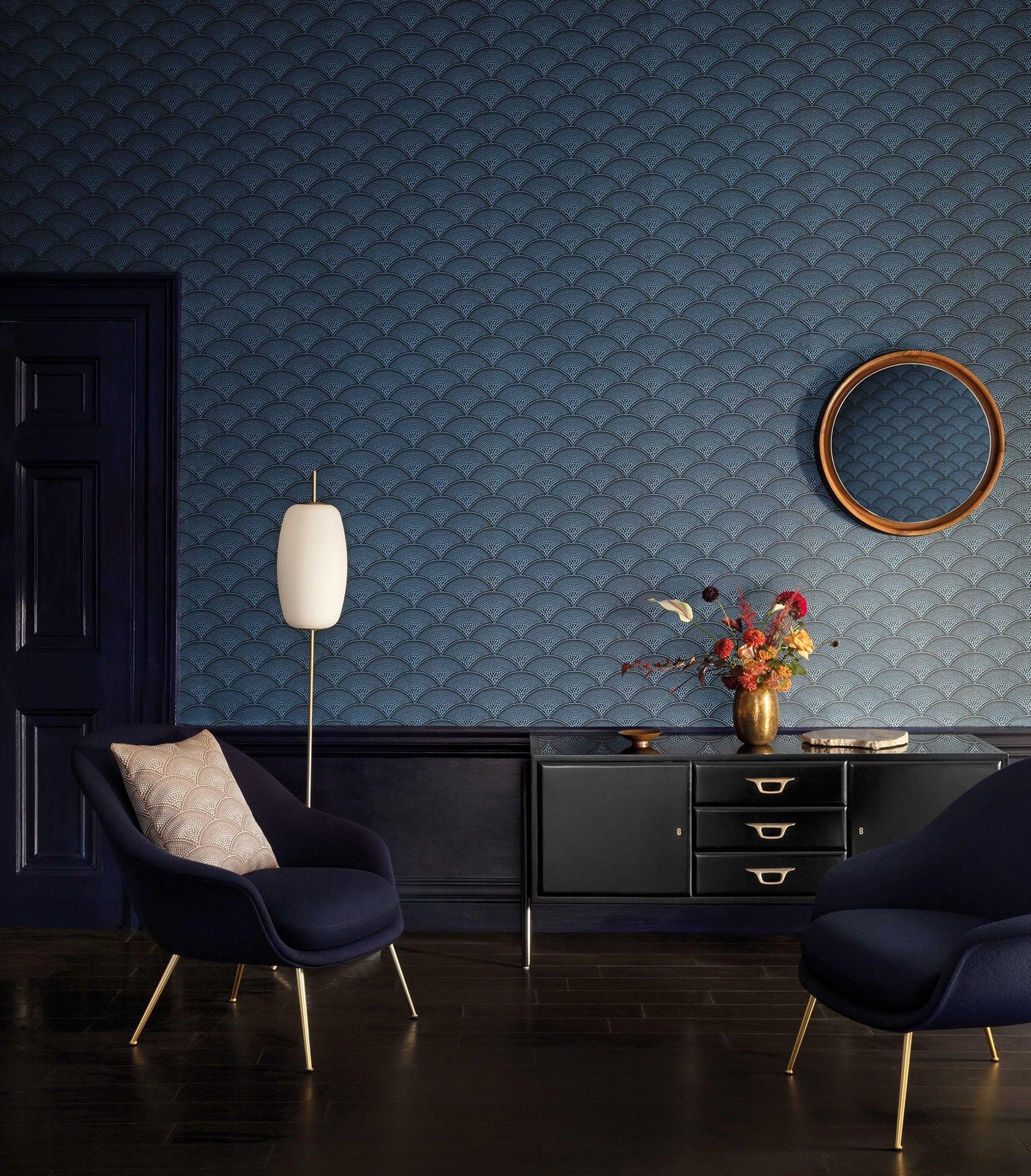 Tapeta s geometrickým vzorom pierkových ventilátorov art deco SOUČASNÁ KOLEKCE - Čierny pierkový ventilátor