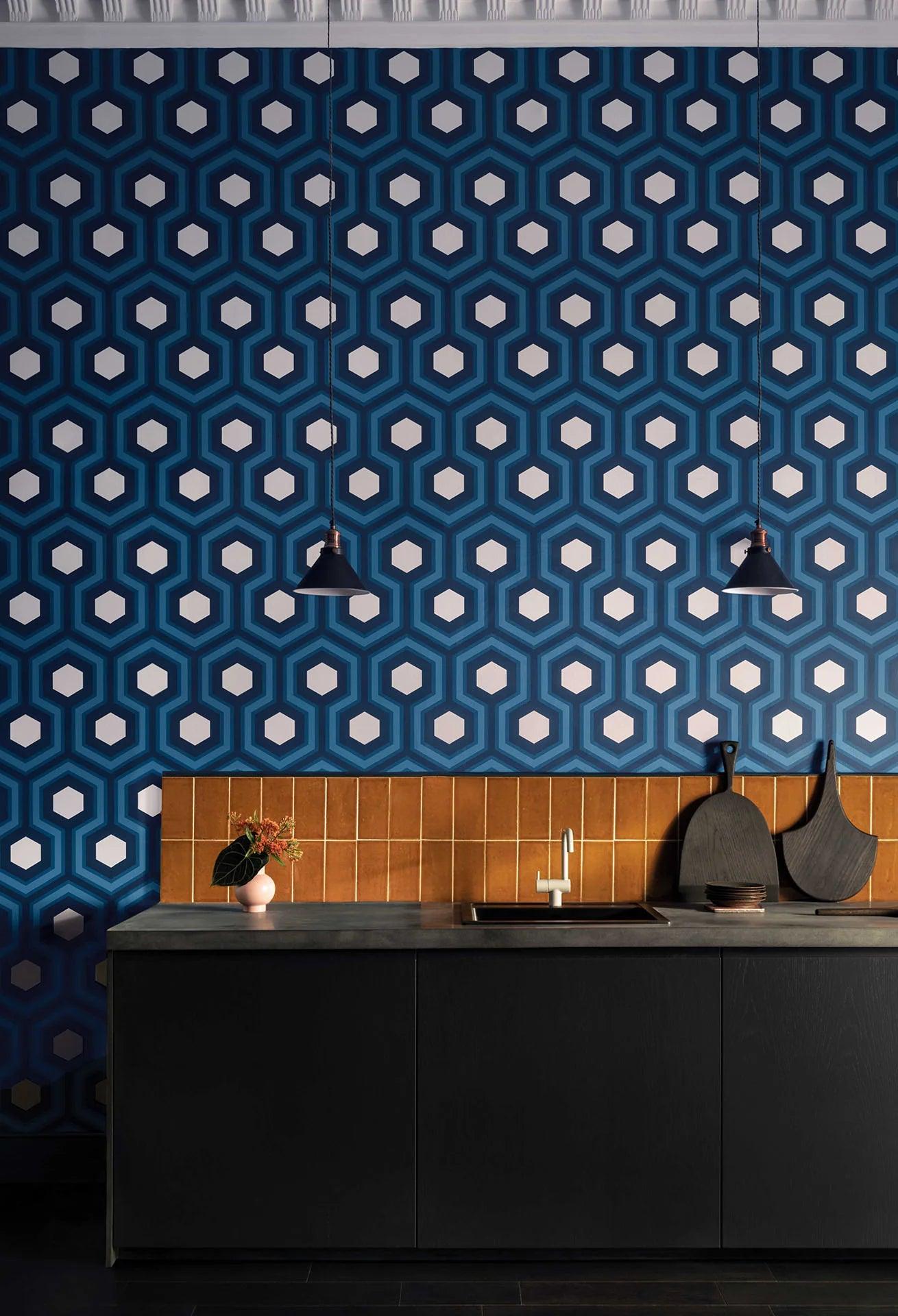 Wallpaper with a geometric hexagon pattern CONTEMPORARY COLLECTION - Hicks' Grand white