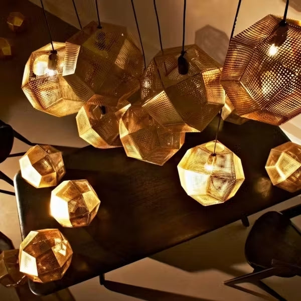 Závesná lampa ETCH mosadzná