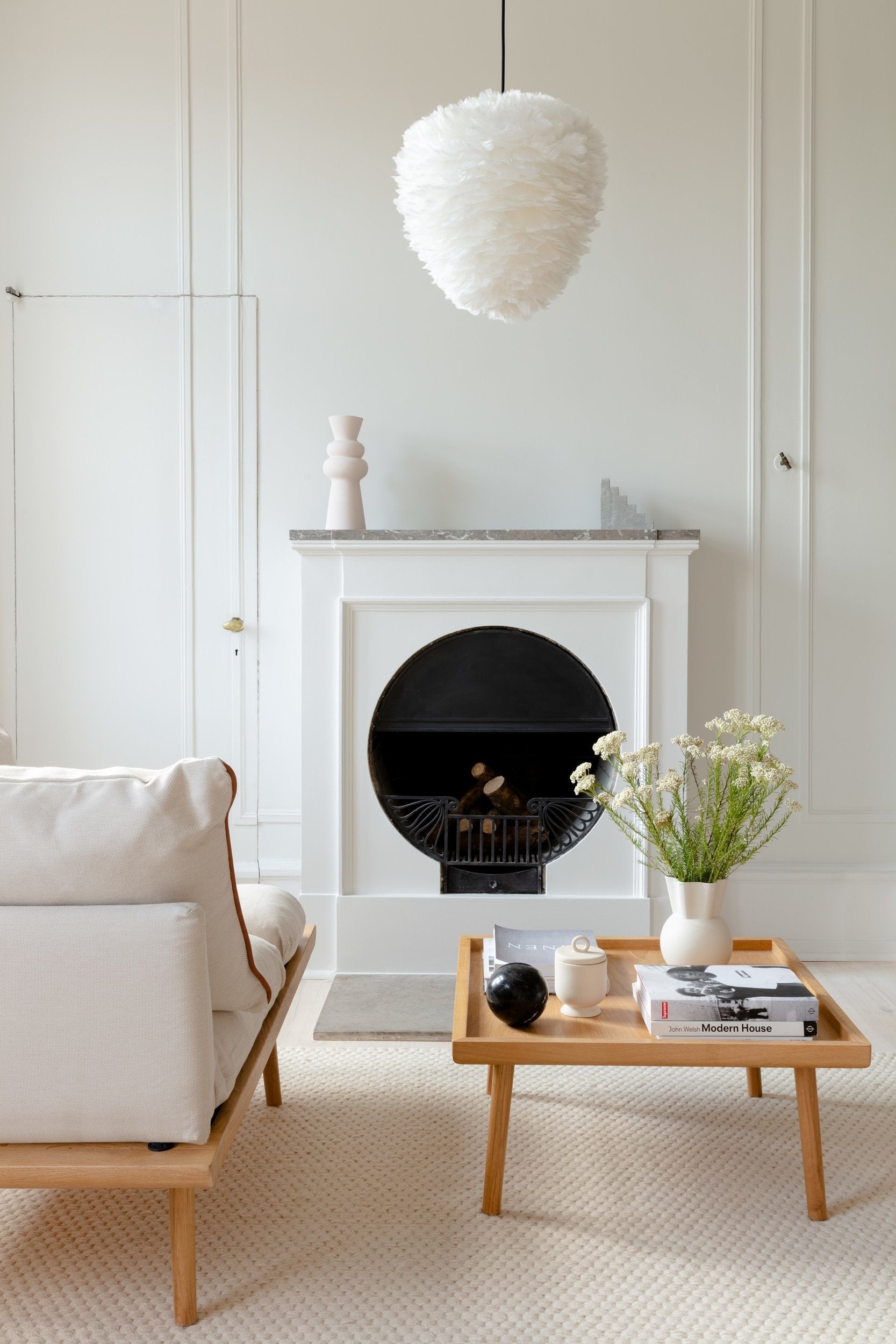 Kávový stolík LOUNGE AROUND SHUFFLE tmavý dub