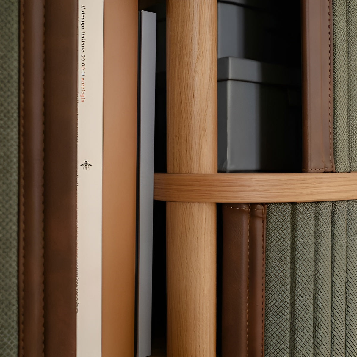 AUDACIOUS green chest of drawers with oak