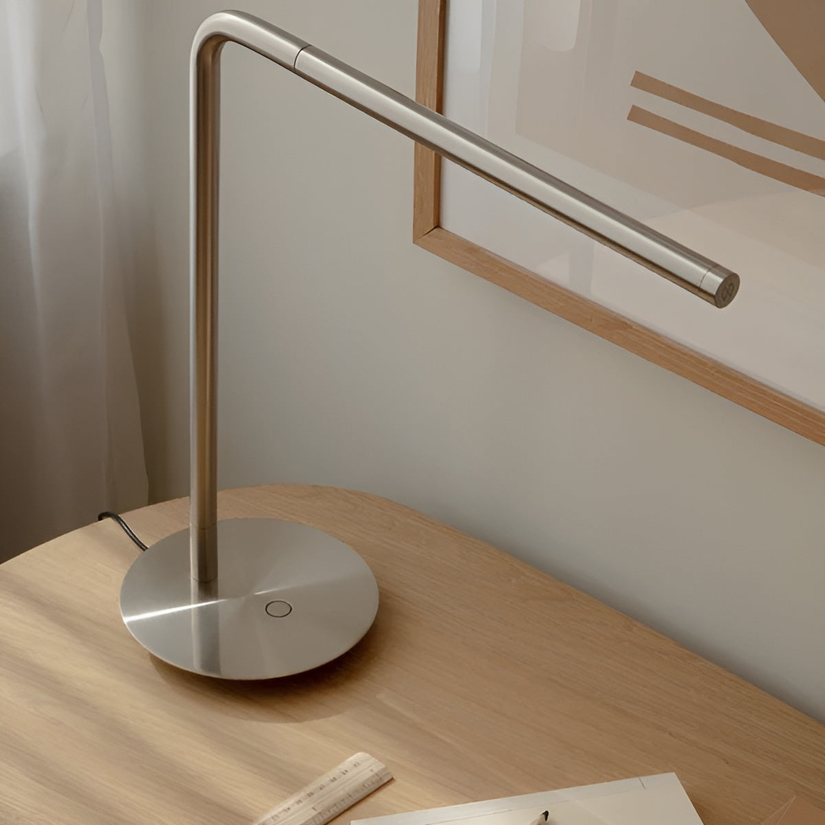 Stolná lampa OMNI strieborná