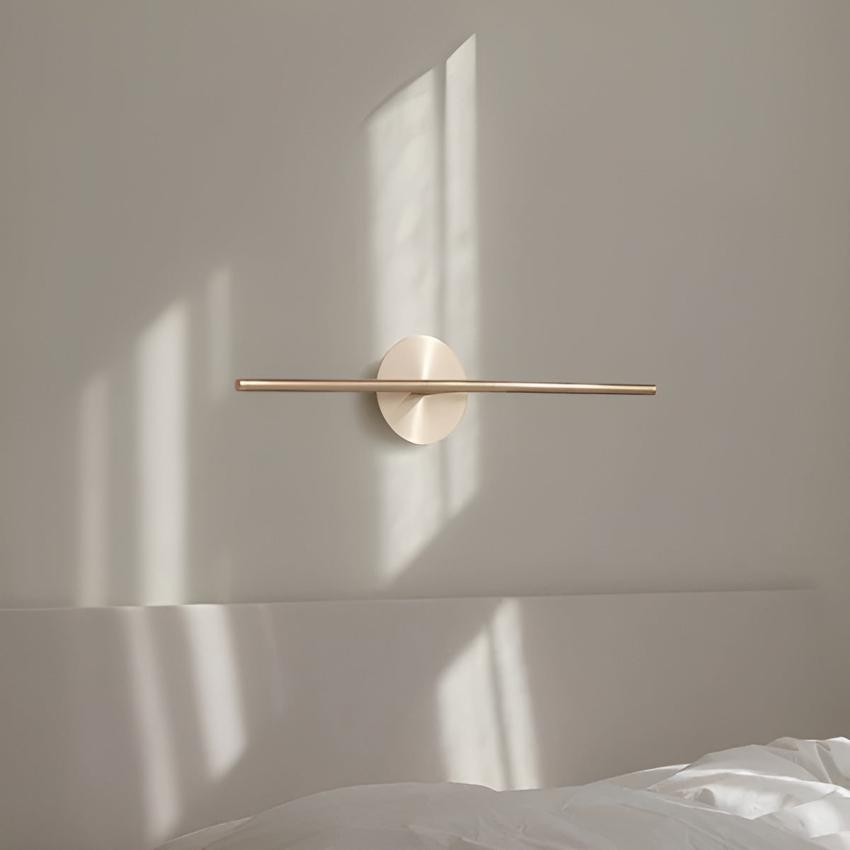 Nástenná lampa OMNI zlatá