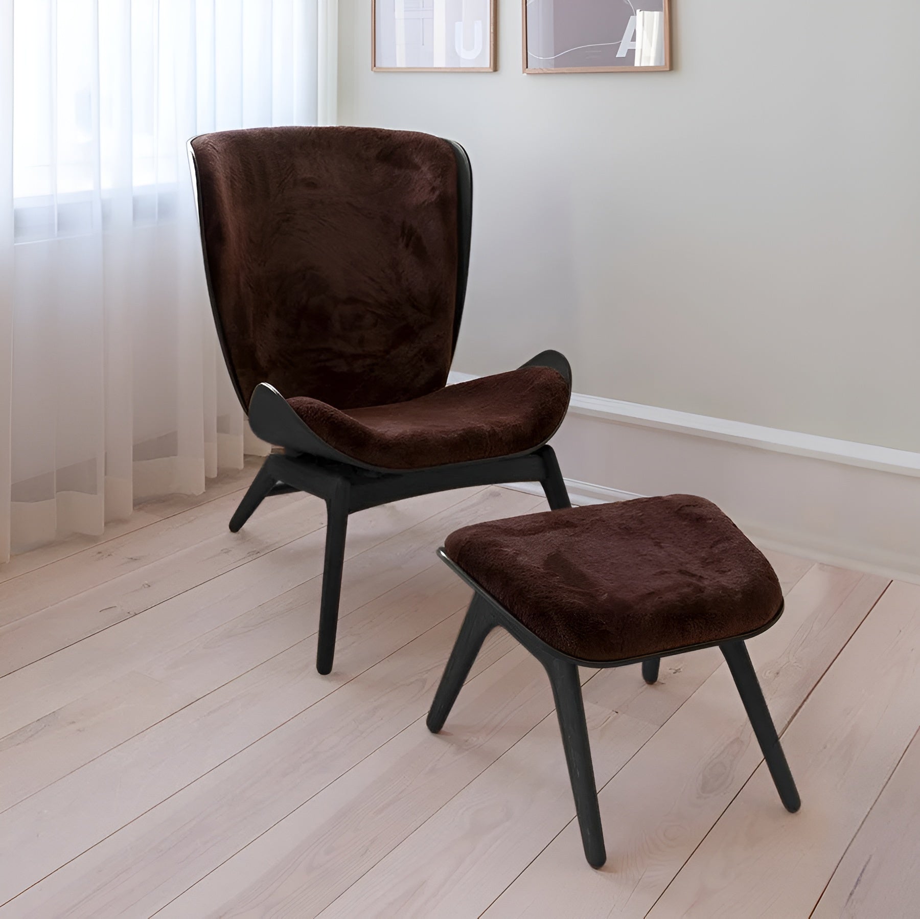 Podnožník READER hnedá koža s dubovou základňou