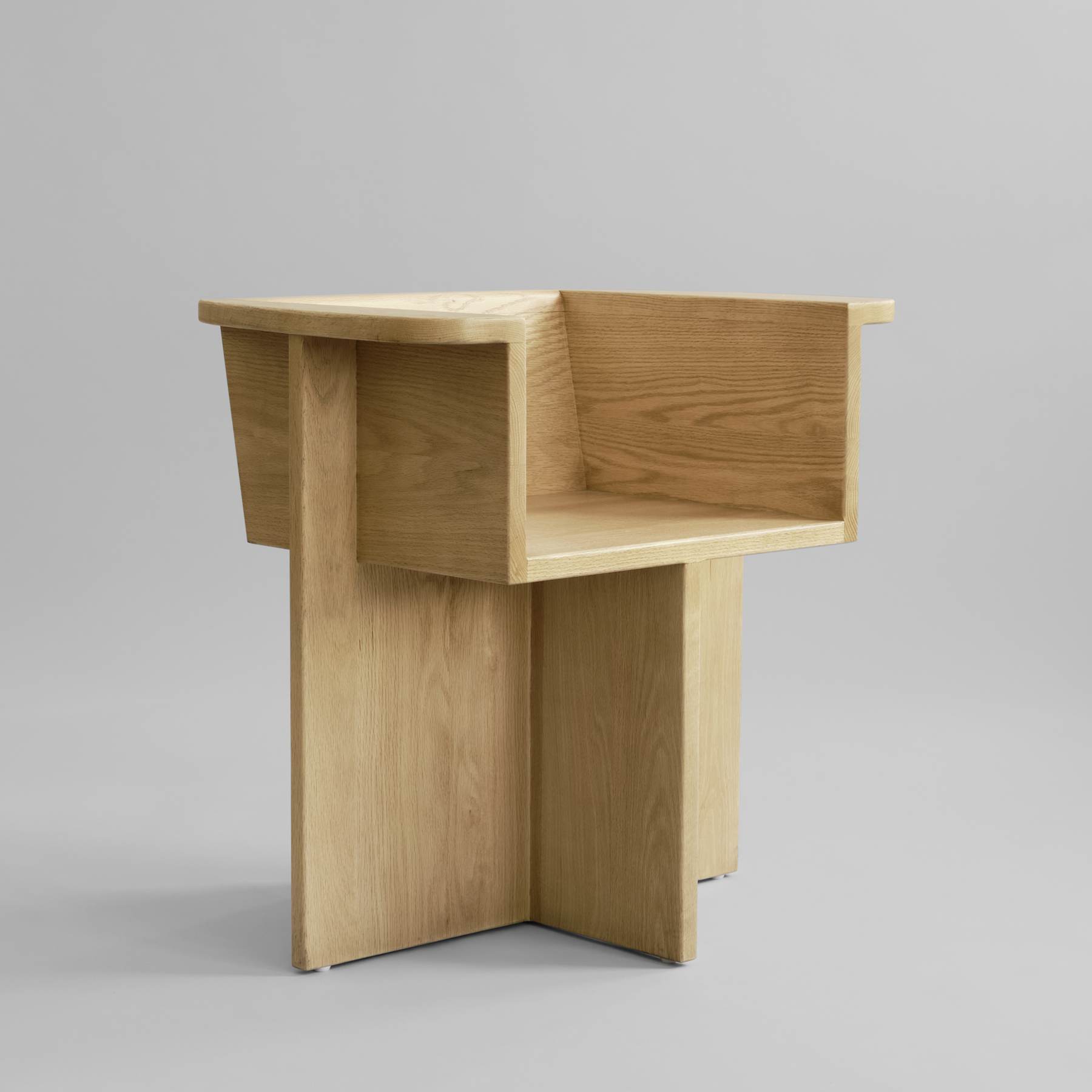 BRUTUS Oak Chair