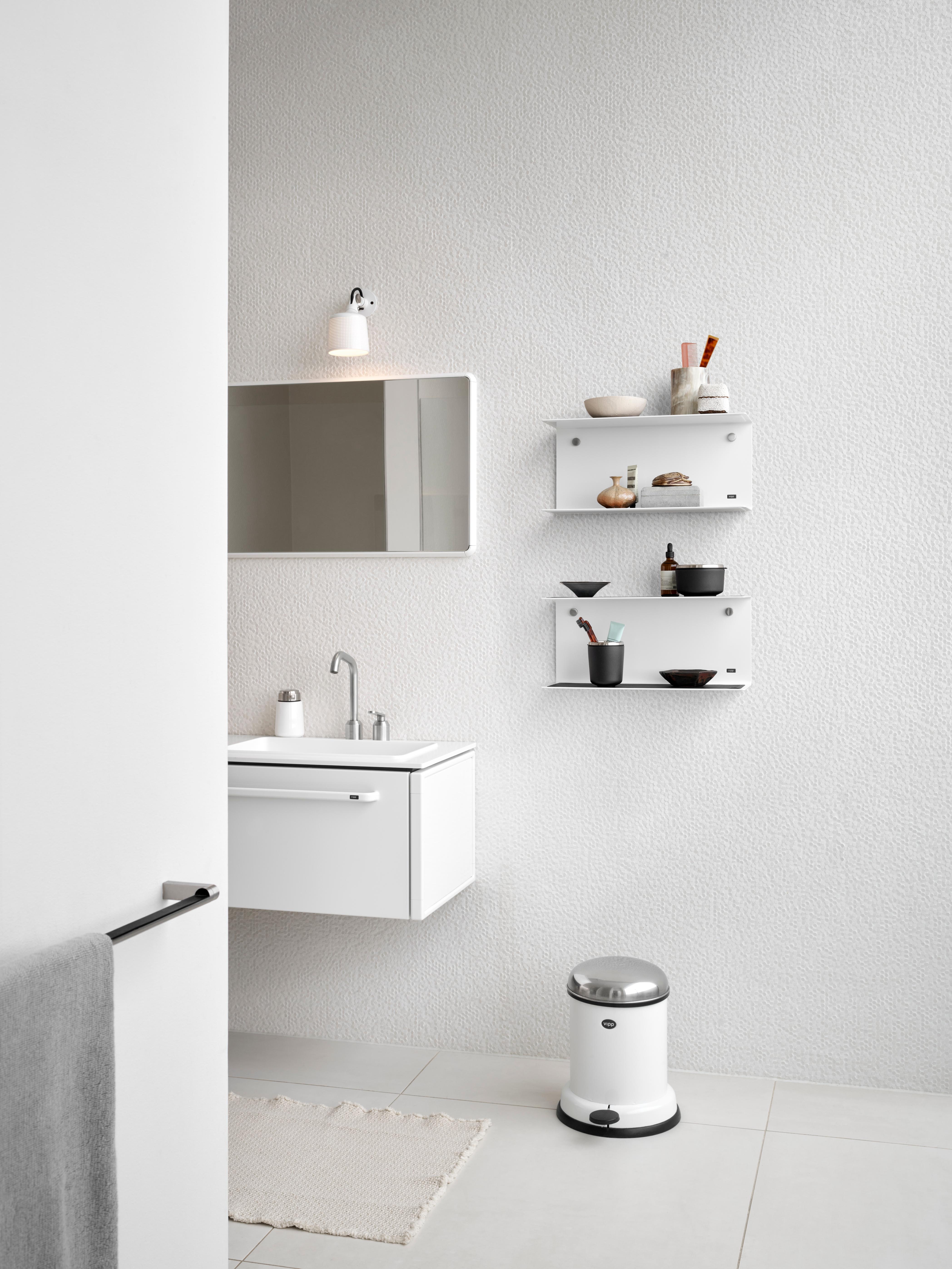Hanging shelf VIPP white