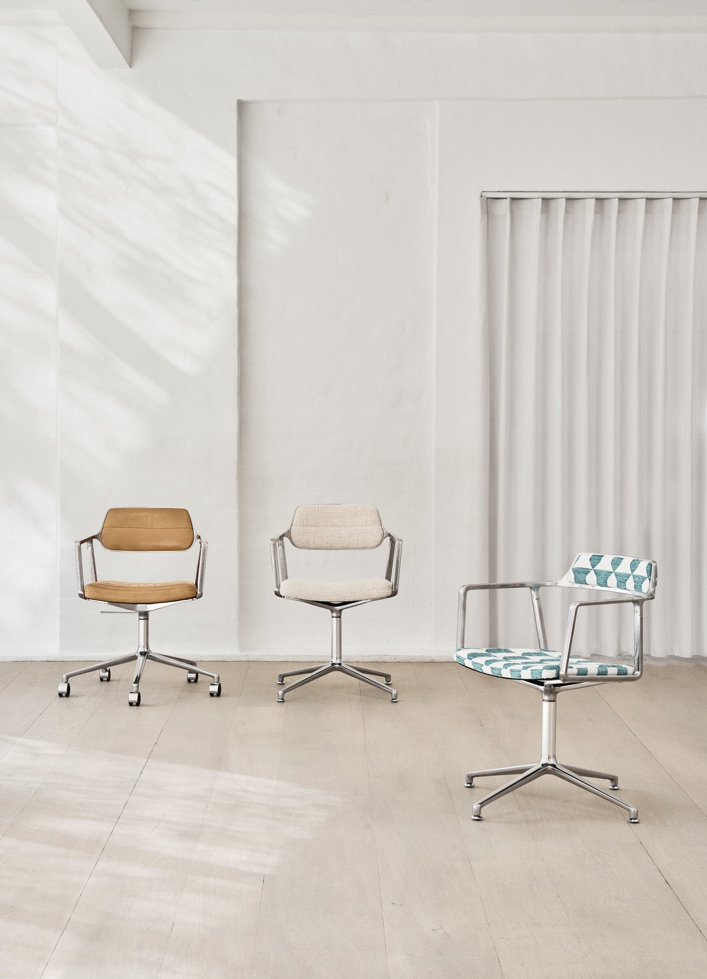 Office Chair 453 Caramel Leather with Metal Base