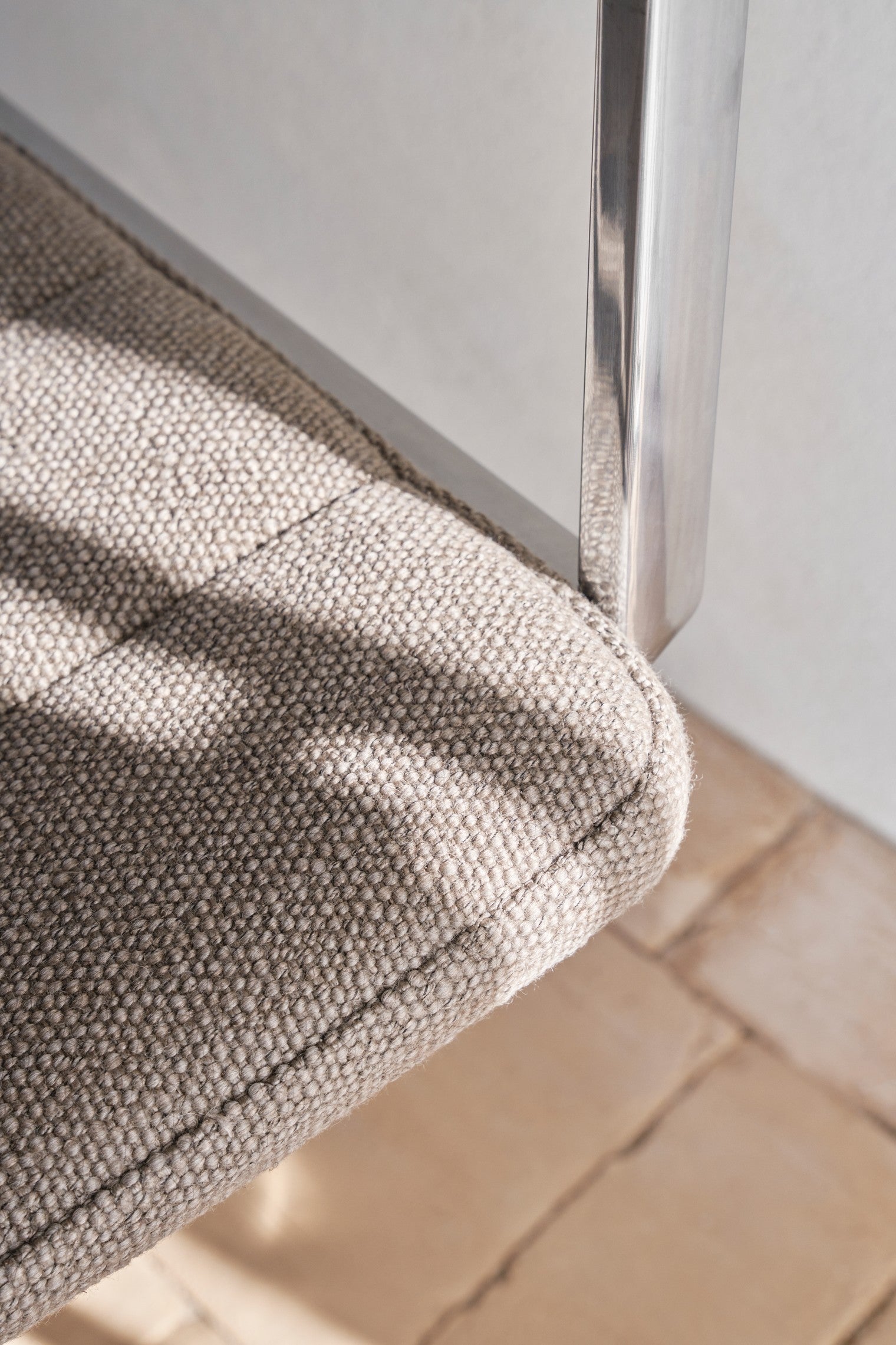 Office chair 452 sand fabric with metal base