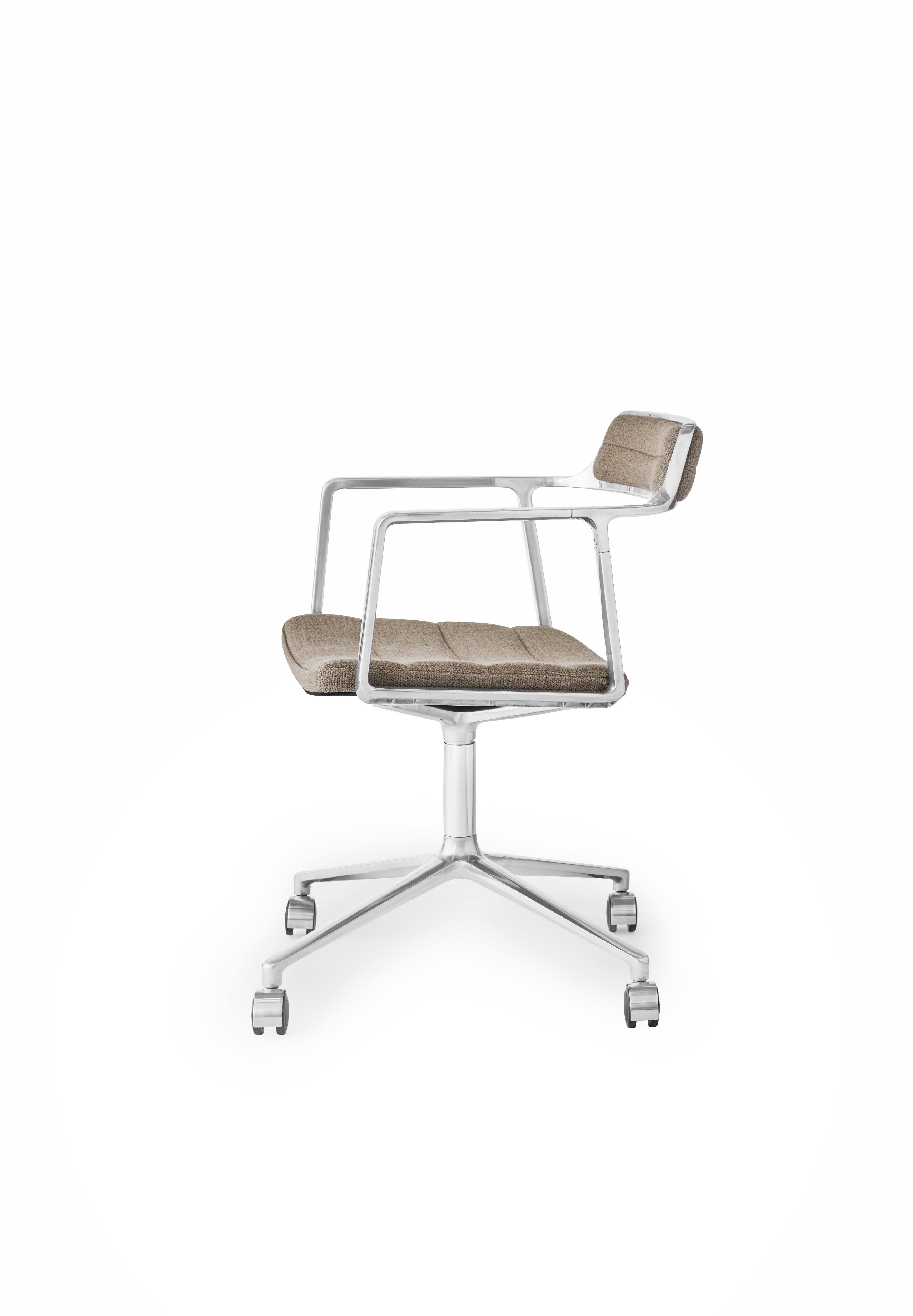 Office chair 452 sand fabric with metal base