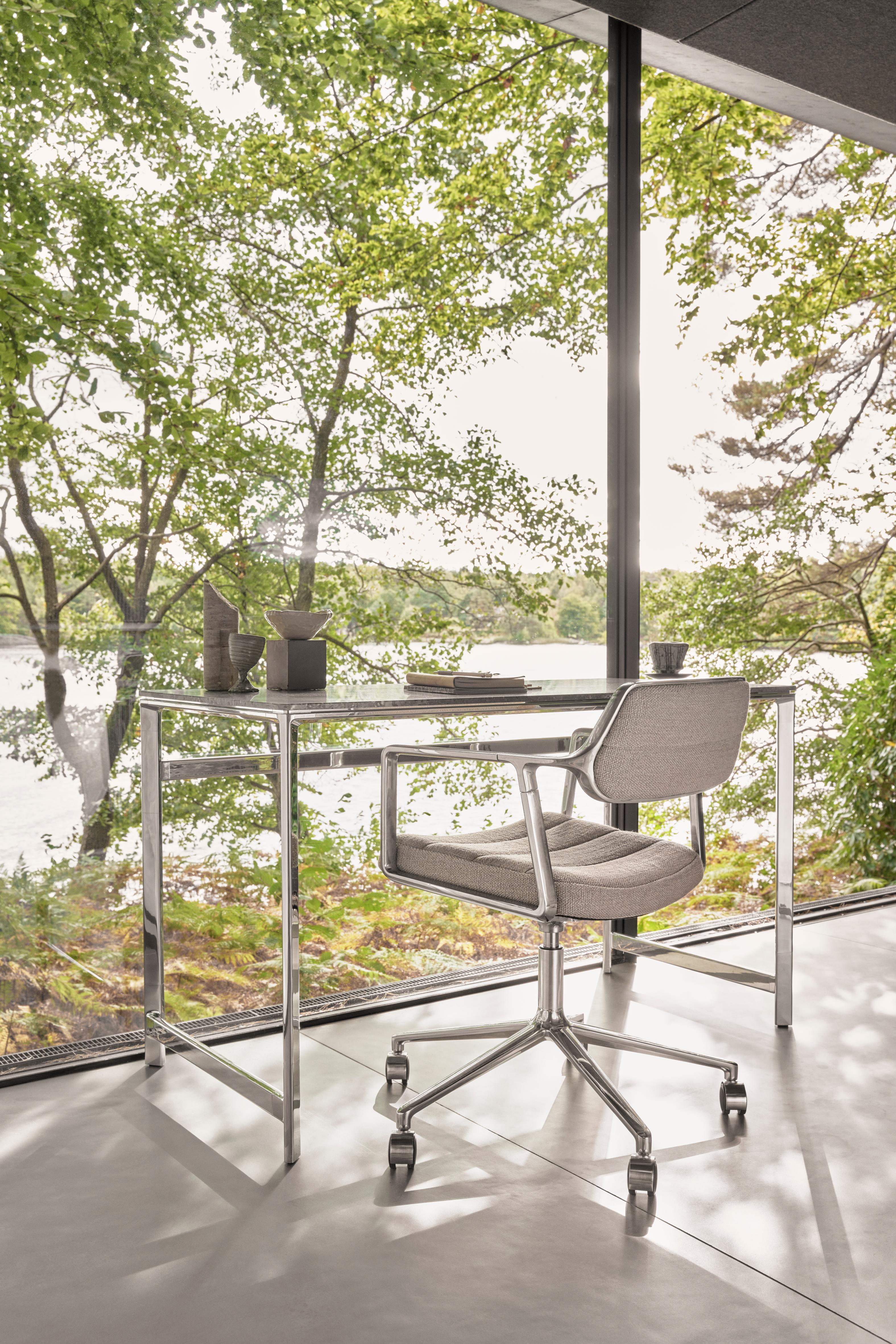 Office chair 453+ light gray with metal base