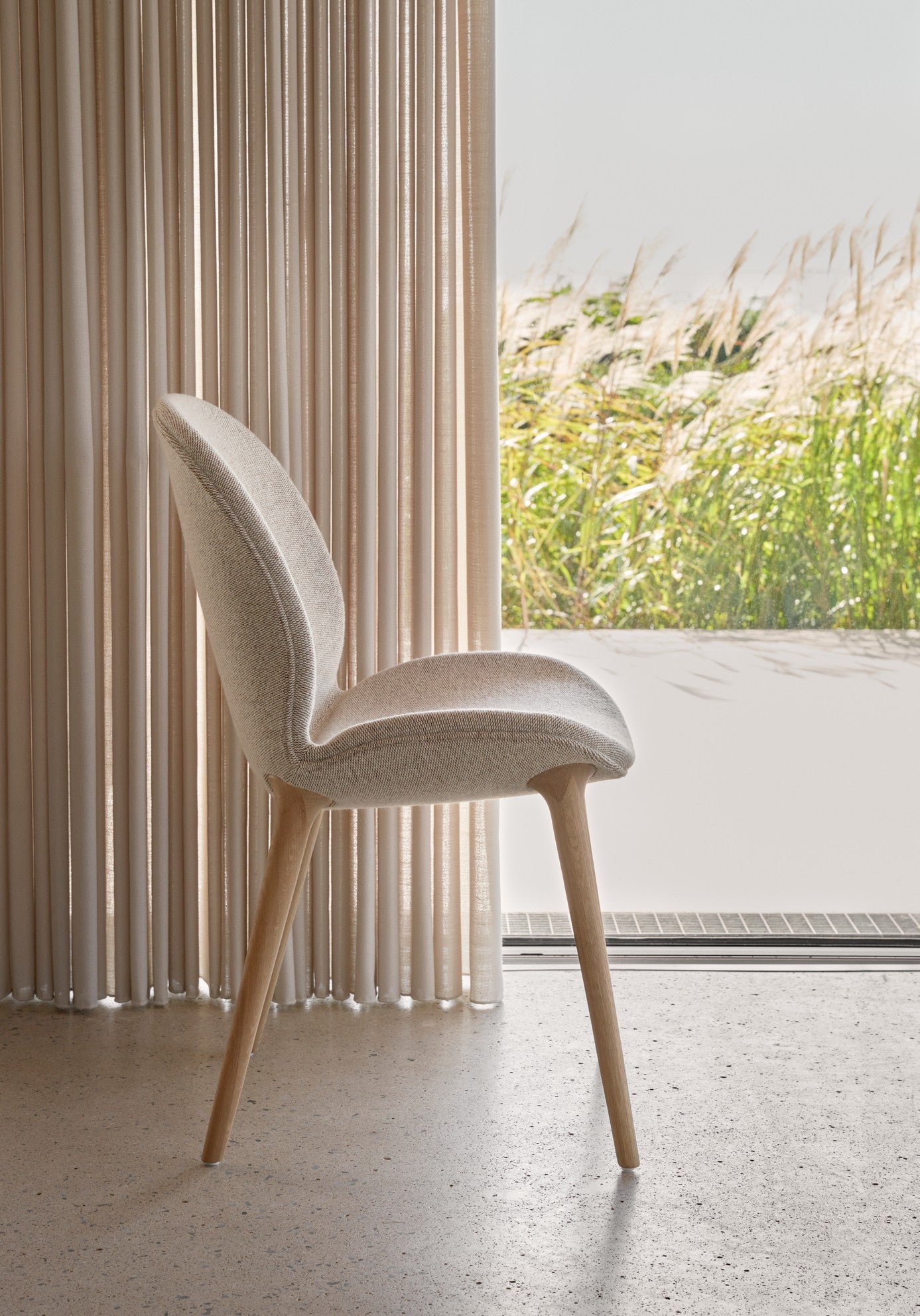 Lodge Chair in Beige with Light Oak Base