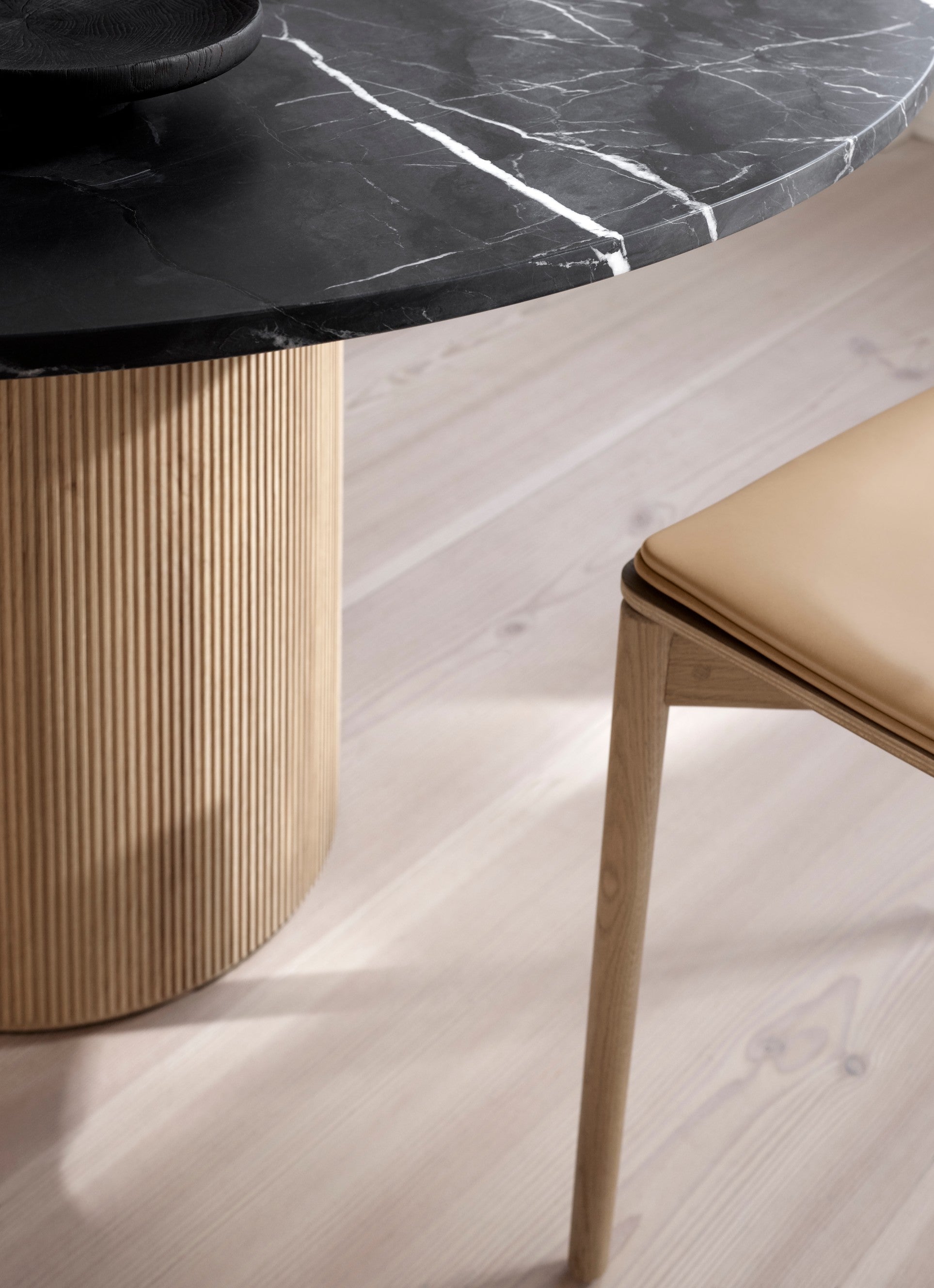 CABIN Chair in Caramel Leather with Light Oak Base