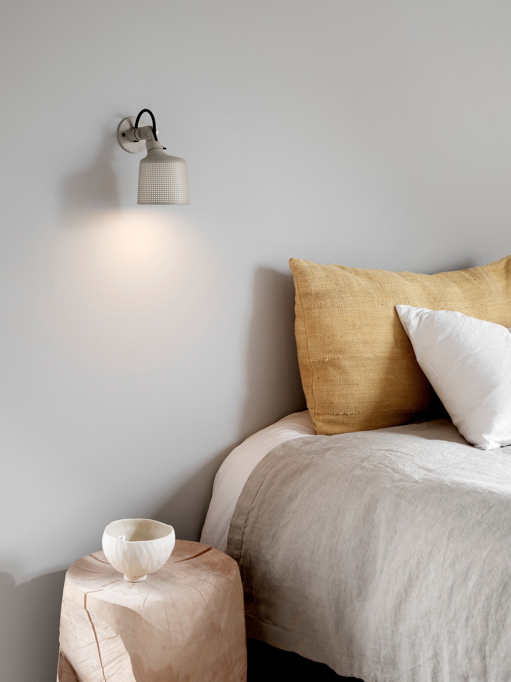 Nástenná lampa 524 šedá metalická