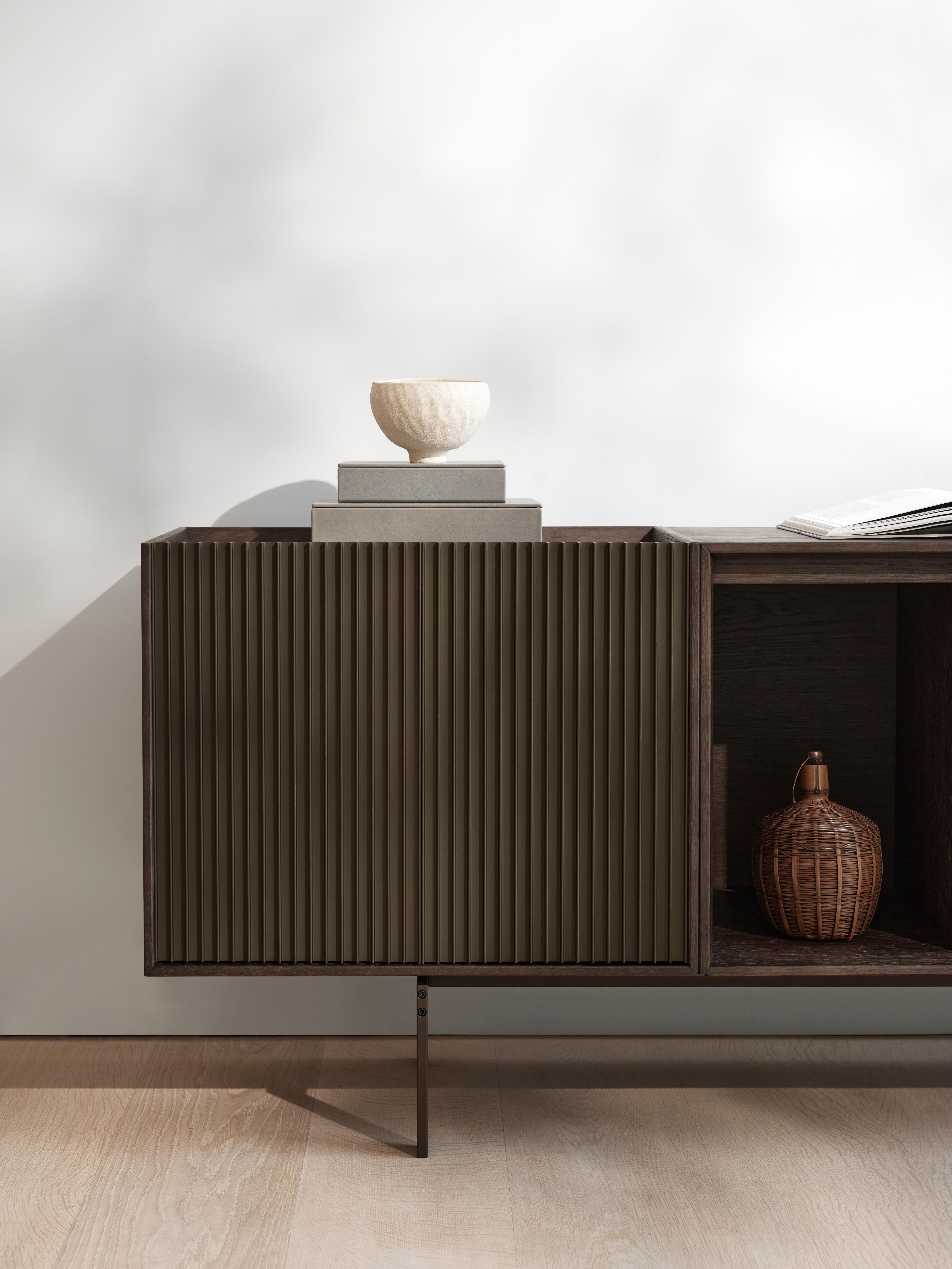 H1 dark oak veneer chest of drawers with gray marble