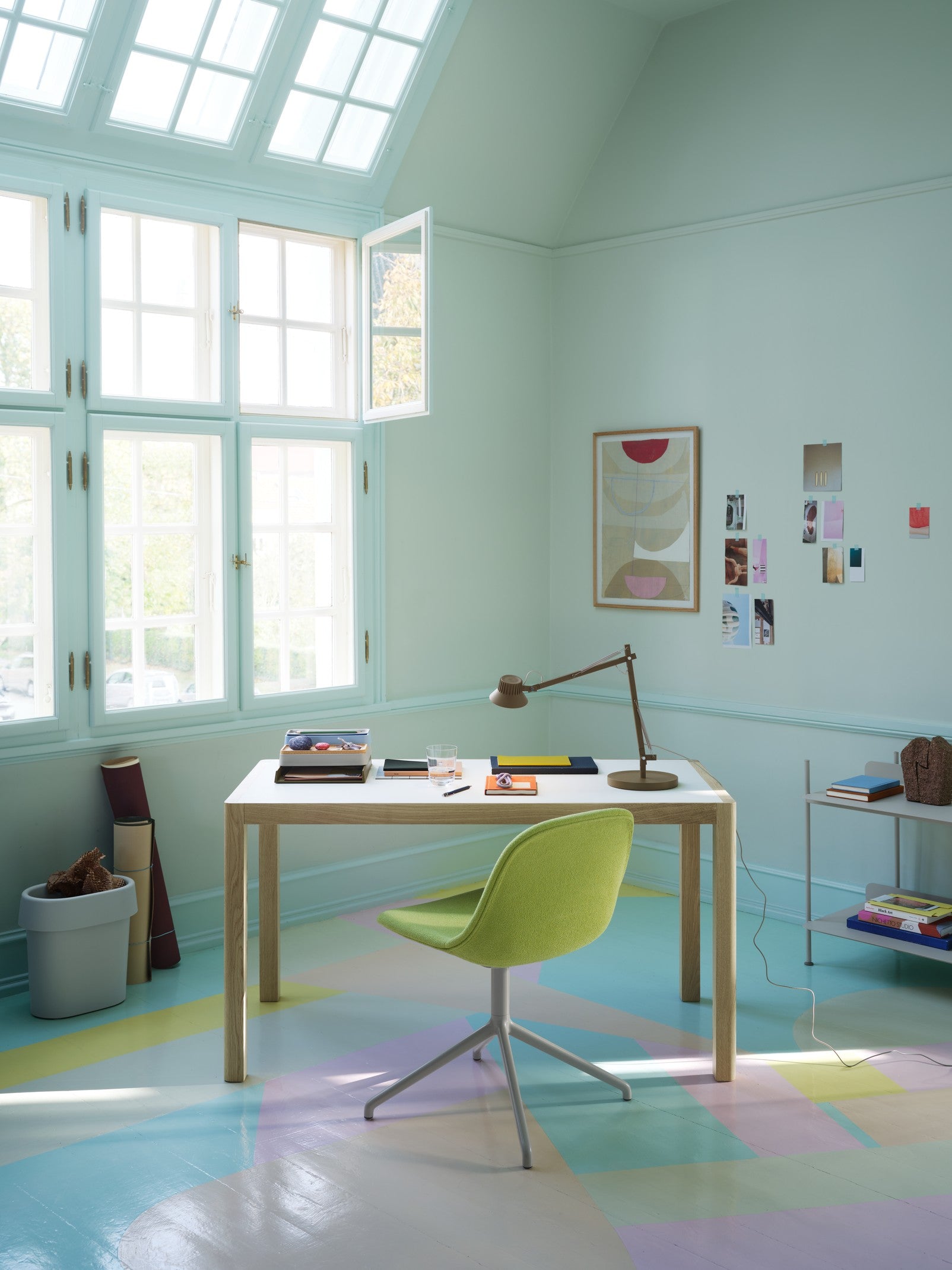 Stôl WORKSHOP šedé linoleum s dubovou základňou