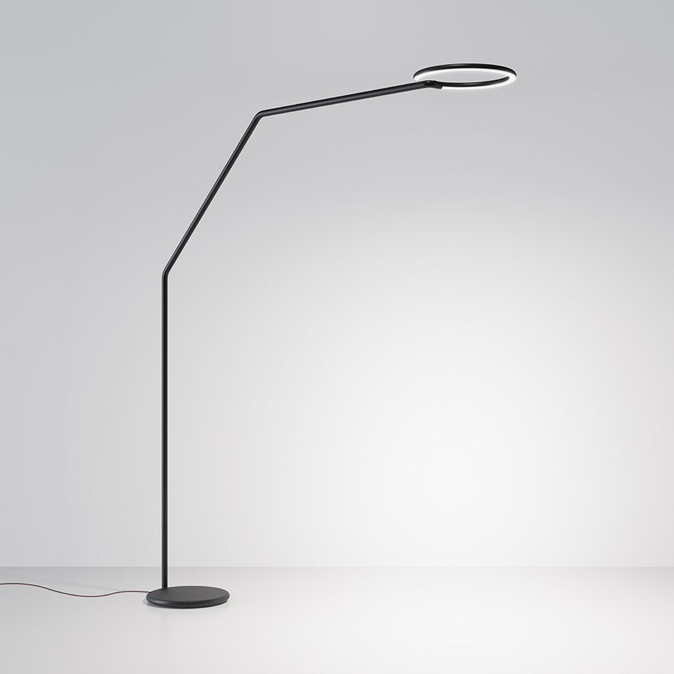 Stojaca lampa s ramenom VINE LIGHT čierna