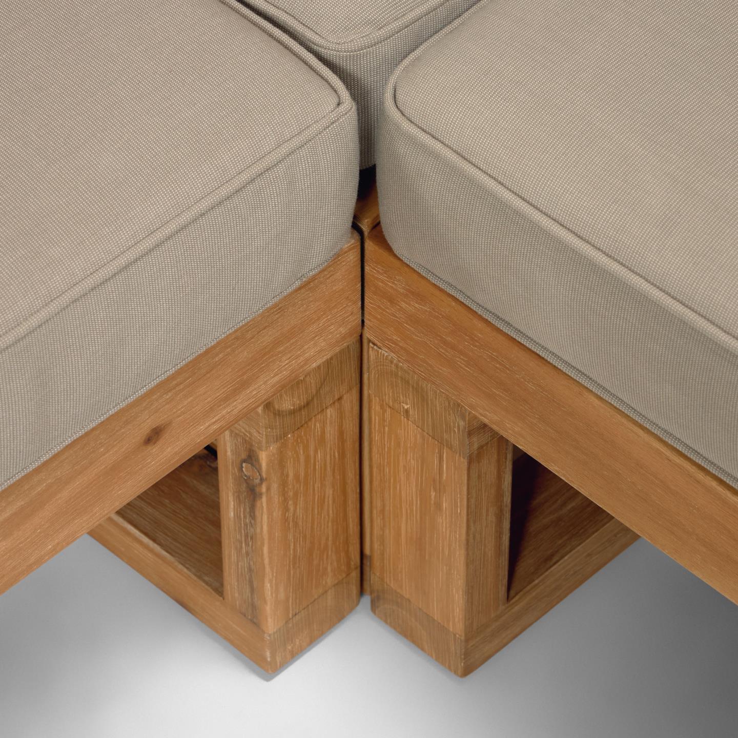 Zestaw zewnętrzny narożnik i stolik kawowy FLAVIINA lite drewno akacjowe La Forma    Eye on Design