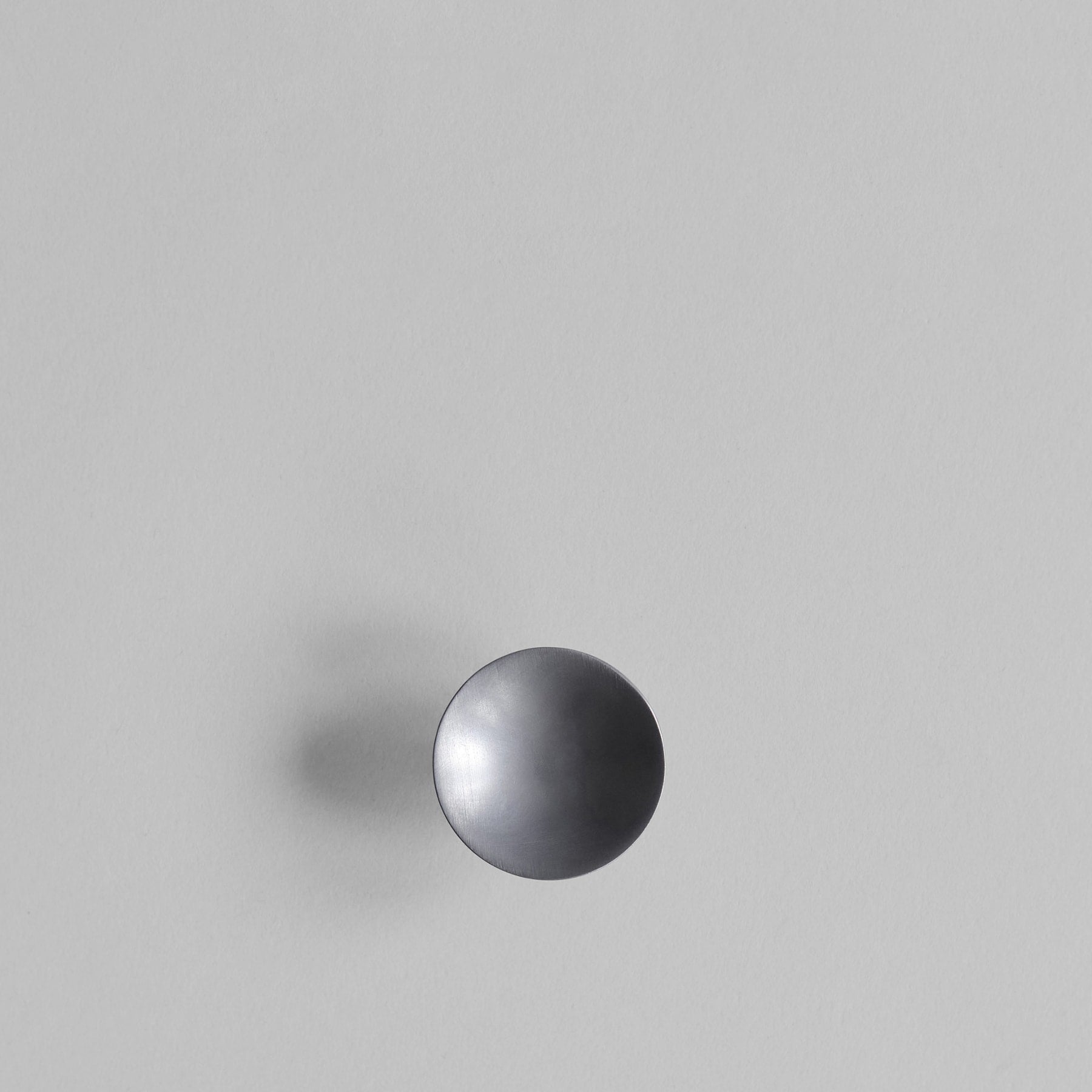 Kovové gombíky HIHAT šedé