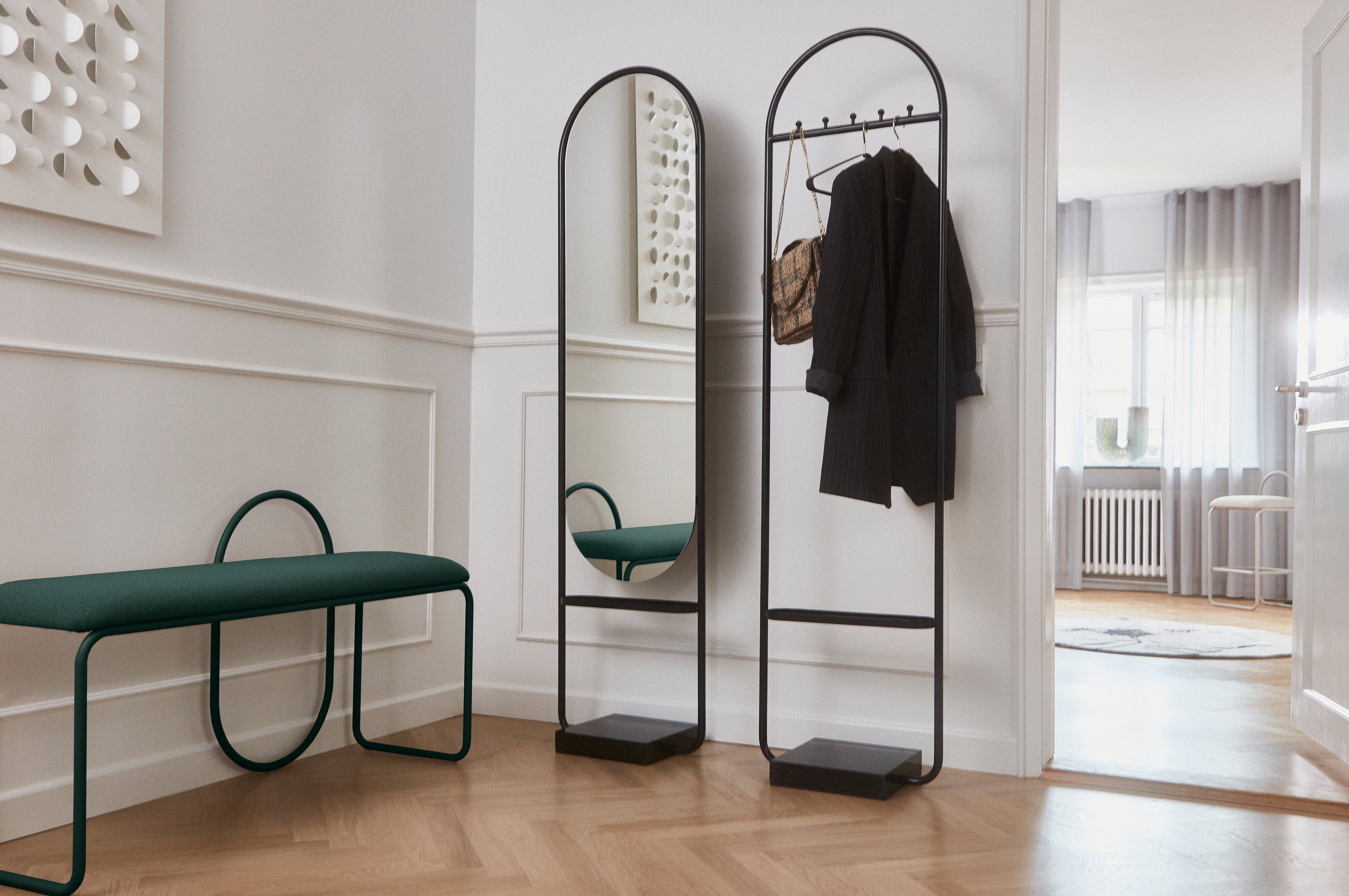 [niedostępne u producenta] Ławka ANGUI z tkaniną boucle zielony AYTM    Eye on Design