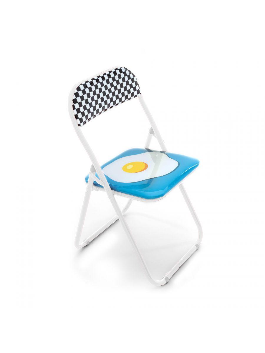 EGG folding chair - Eye on Design