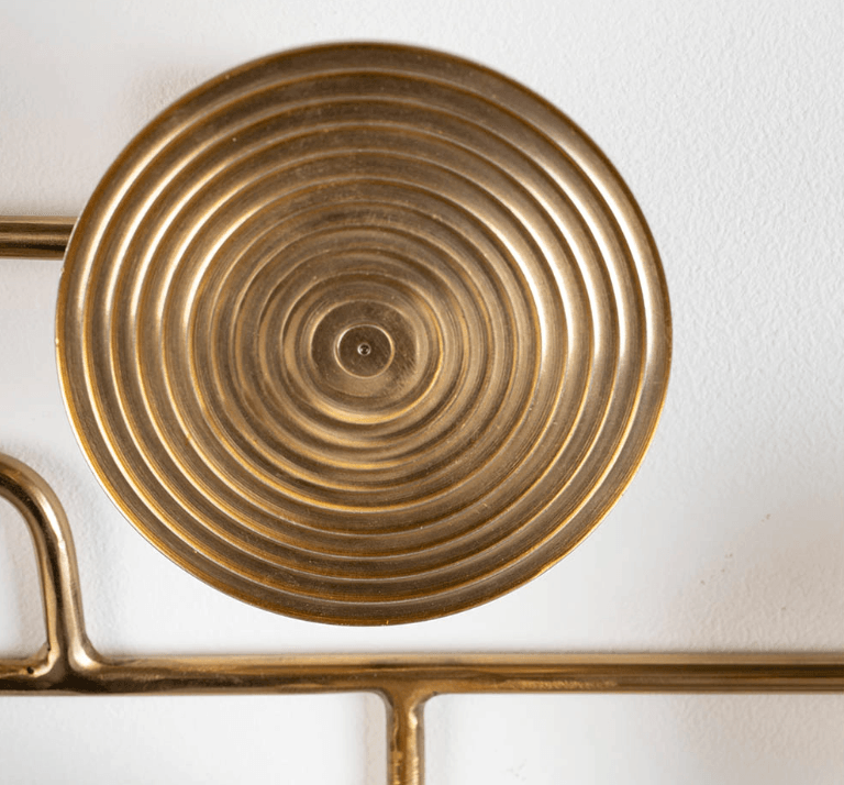 HYPNOTISING wall hanger brass - Eye on Design