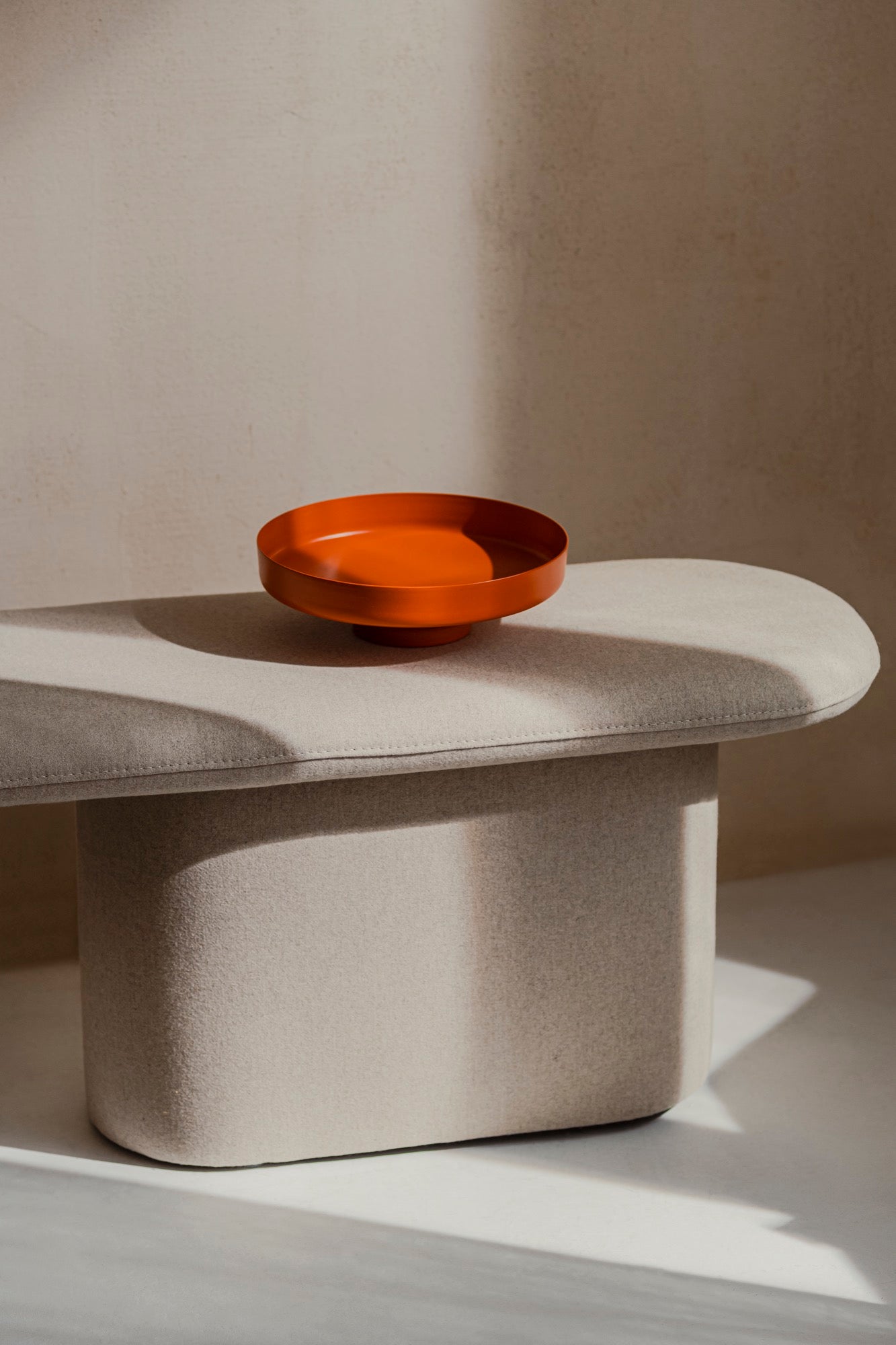 Miska VILU pomarańczowy – styl minimalistyczny