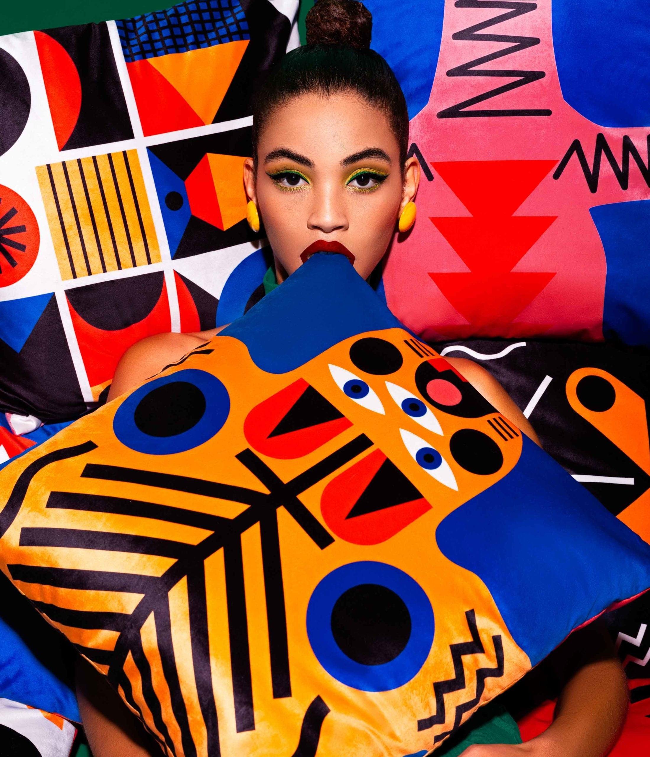 Poduszka dwustronna ITALIAN TIGER Qeeboo    Eye on Design